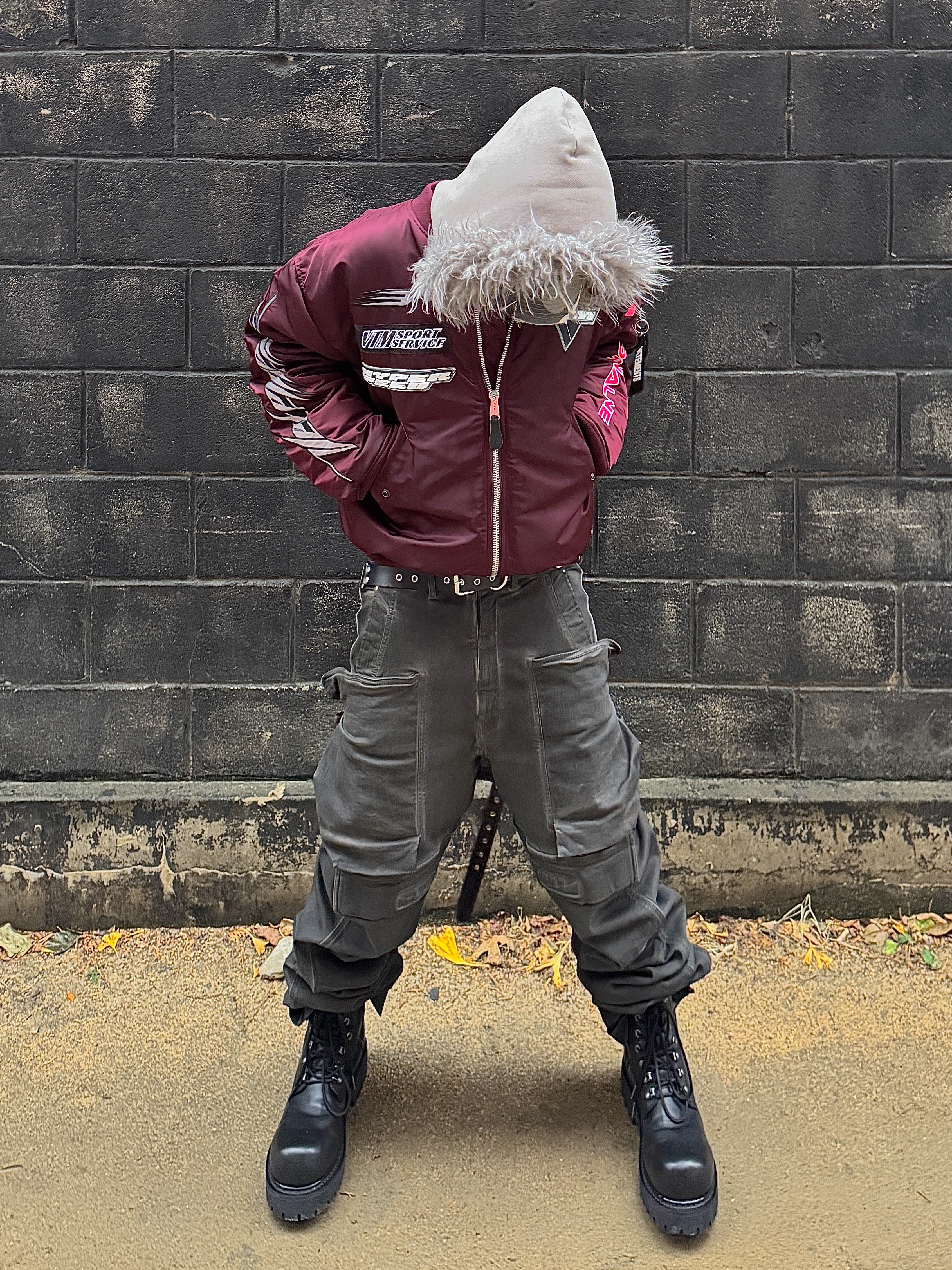 LOSTGARDEN Phantom, Vetements Racing Logo Bomber Green 착용 스타일 - 1