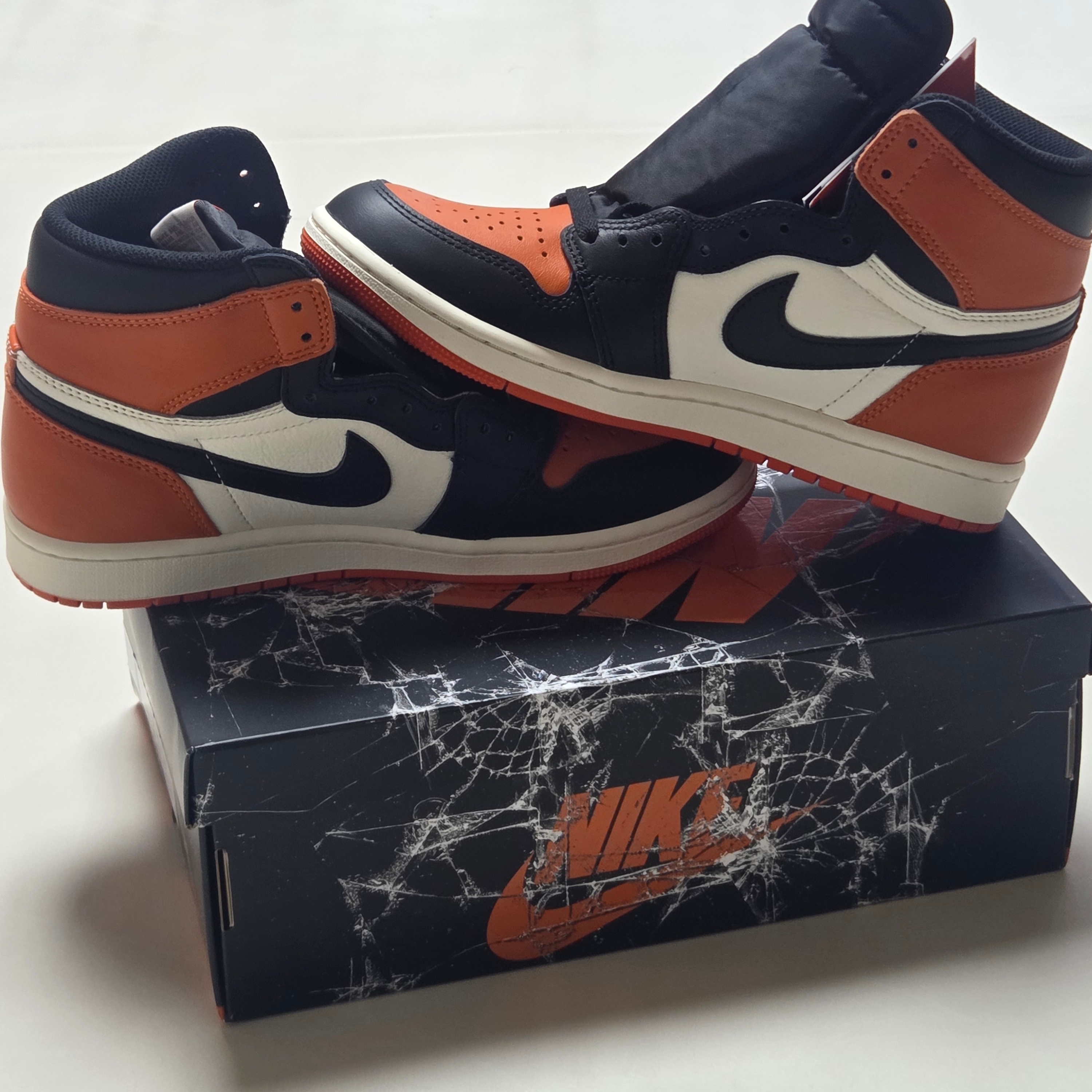 Jordan 1 Retro High OG Shattered Backboard 착용 스타일 - 1