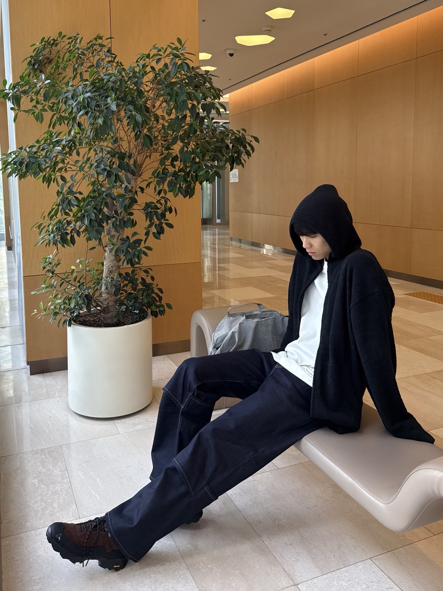 Beautiful People Women Selvedge Denim Flip Hem Pants Indigo - 25FW 착용 스타일 - 2