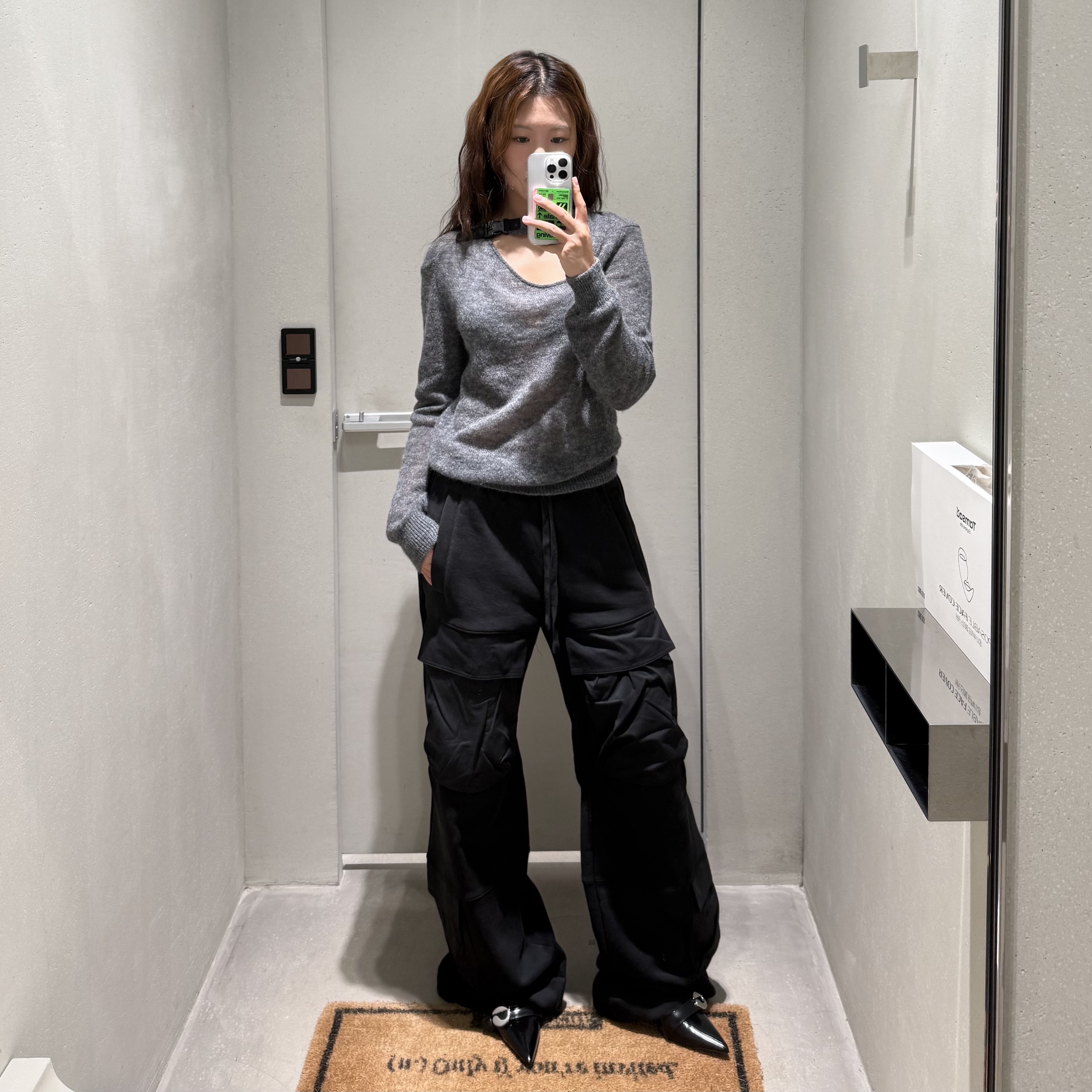 Entire Studios Utility Sweats Soot - 25FW 착용 스타일 - 1