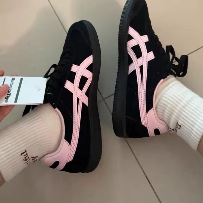 (W) Onitsuka Tiger Tokuten Black Pink 착용 스타일 - 5