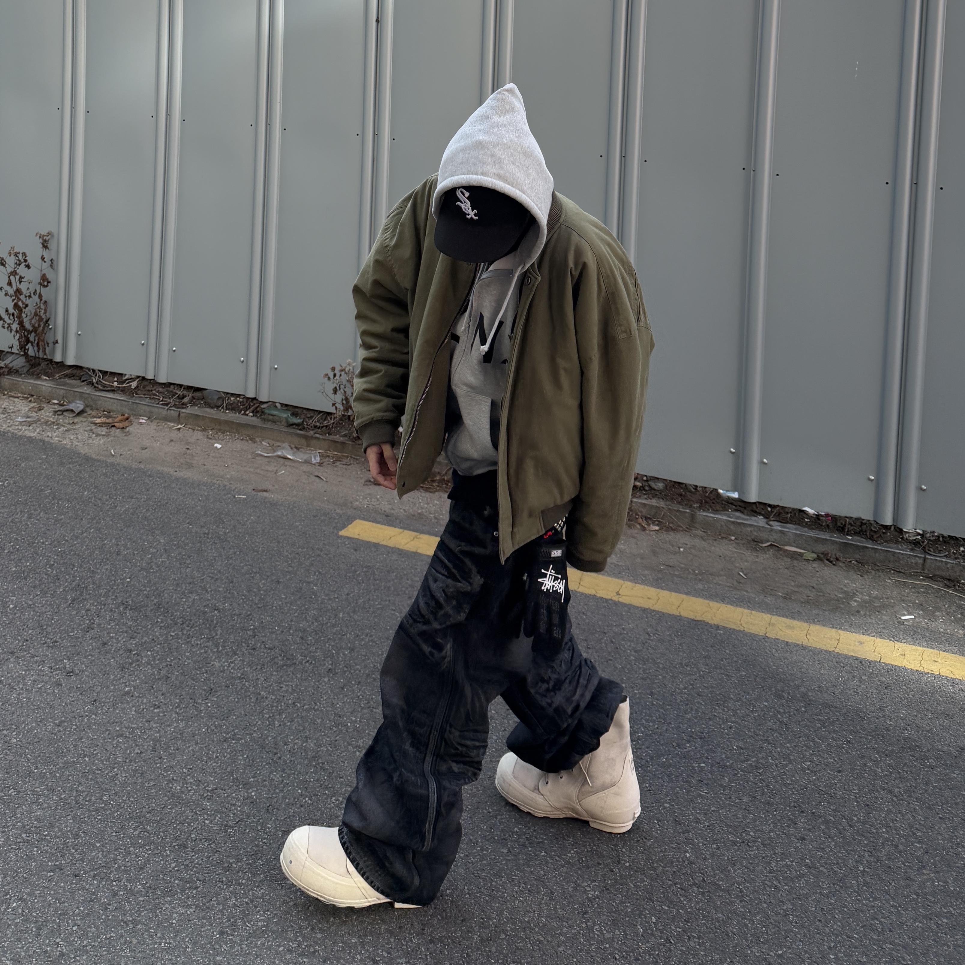 논노드 서퍼 다이 서지 봄버 자켓 빈티지 카키 | Nonnod | KREAM