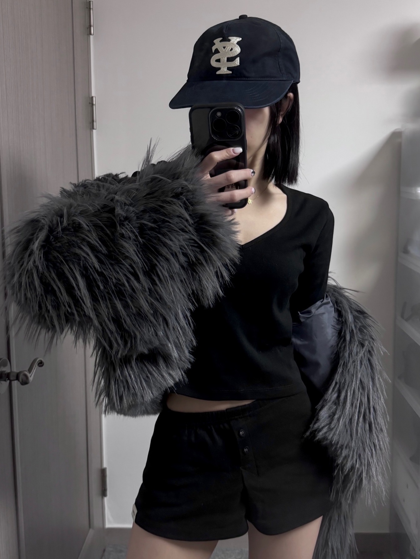 Sunday Ceremony Sy Logo 5 Panel Cotton Cap - Navy, (W) Balenciaga Venom Boot Black 착용 스타일 - 3