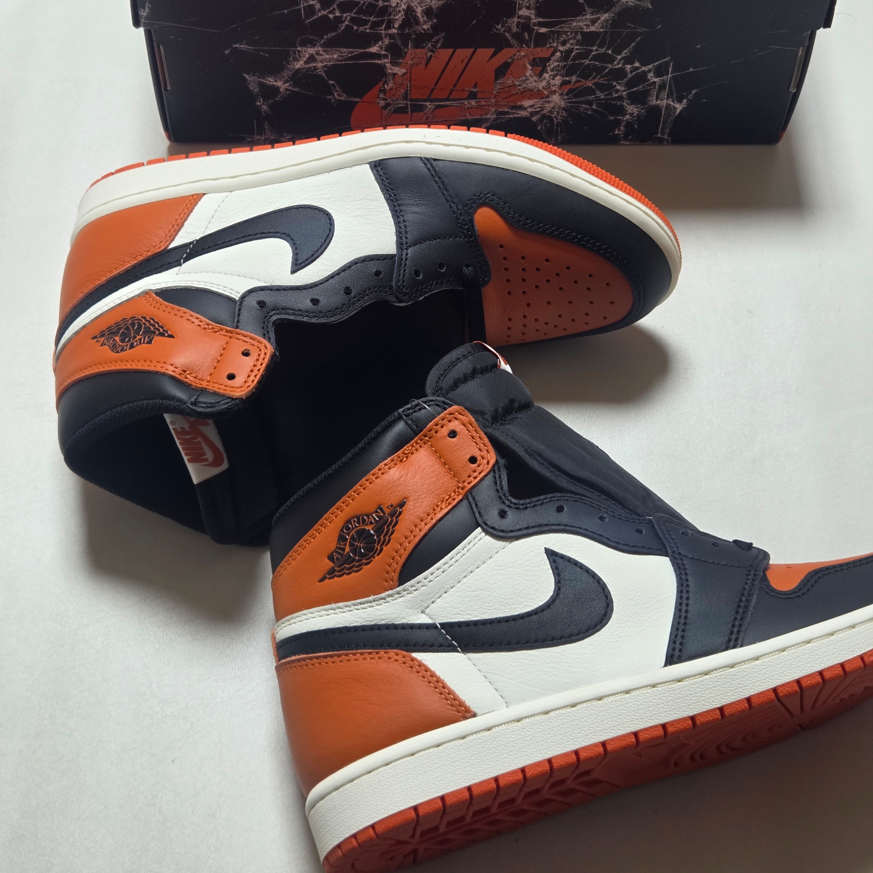 Jordan 1 Retro High OG Shattered Backboard 착용 스타일 - 5