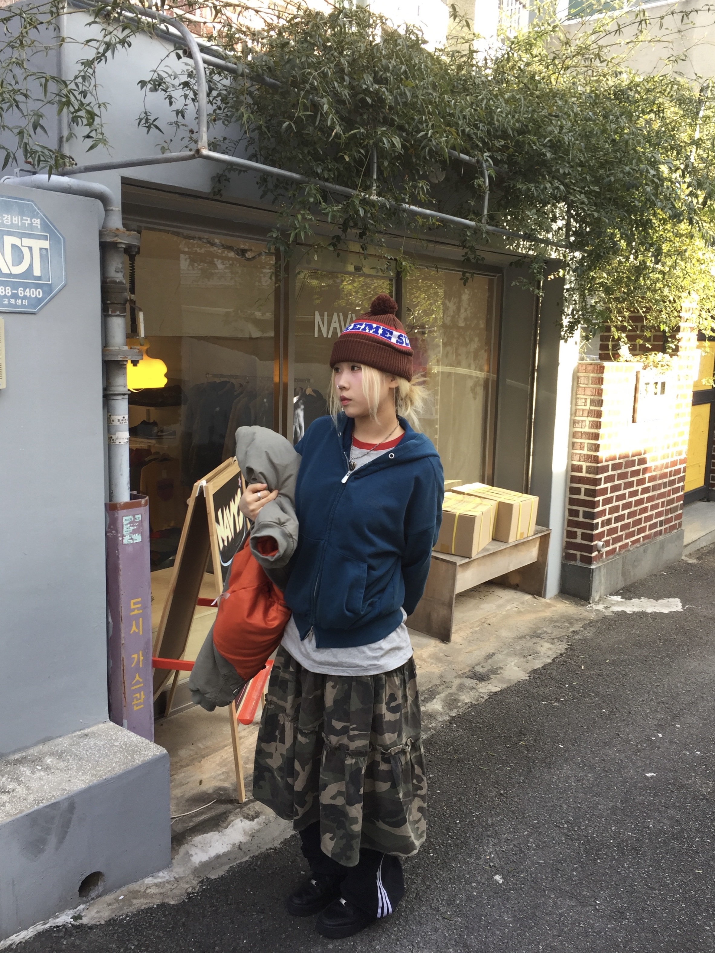 Supreme Big Stripe Beanie Brown - 24FW, (W) Hysteric Glamour On Skull Pick Necklace Silver 착용 스타일 - 2