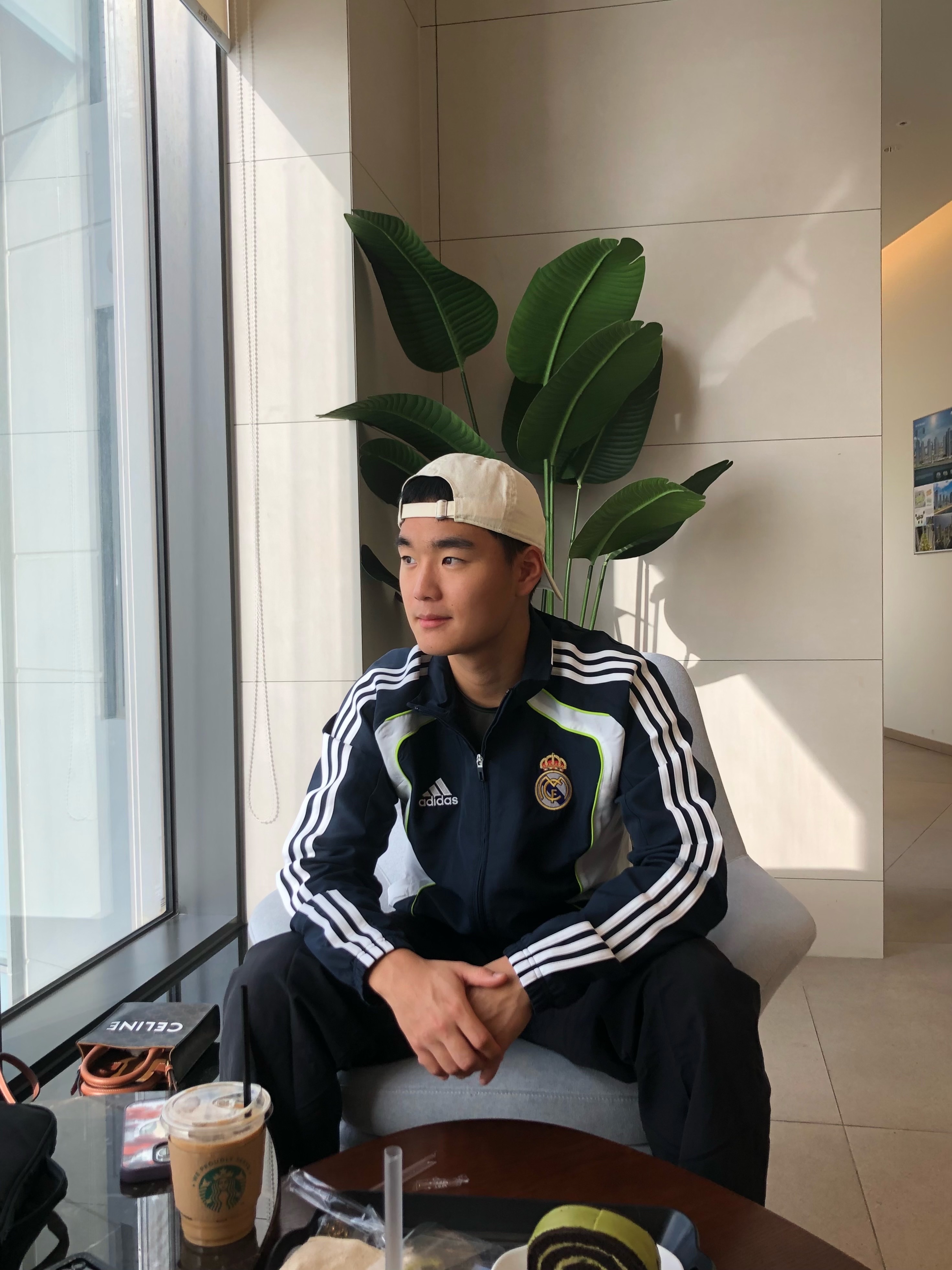 Adidas Real Madrid UBP Track Top Night Navy - KR Sizing 착용 스타일