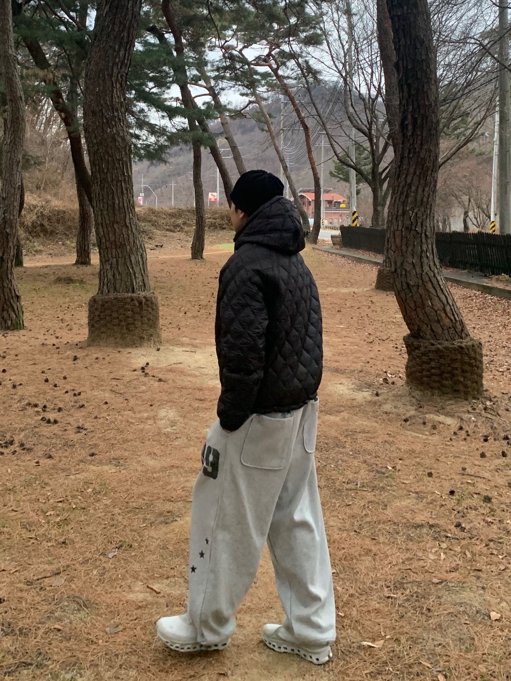 On Running x Post Archive Faction (Paf) Cloudmonster 2 Moondust Chalk, (W) On Running x Post Archive Faction (Paf) Cloudmonster 2 Moondust Chalk 착용 스타일 - 3