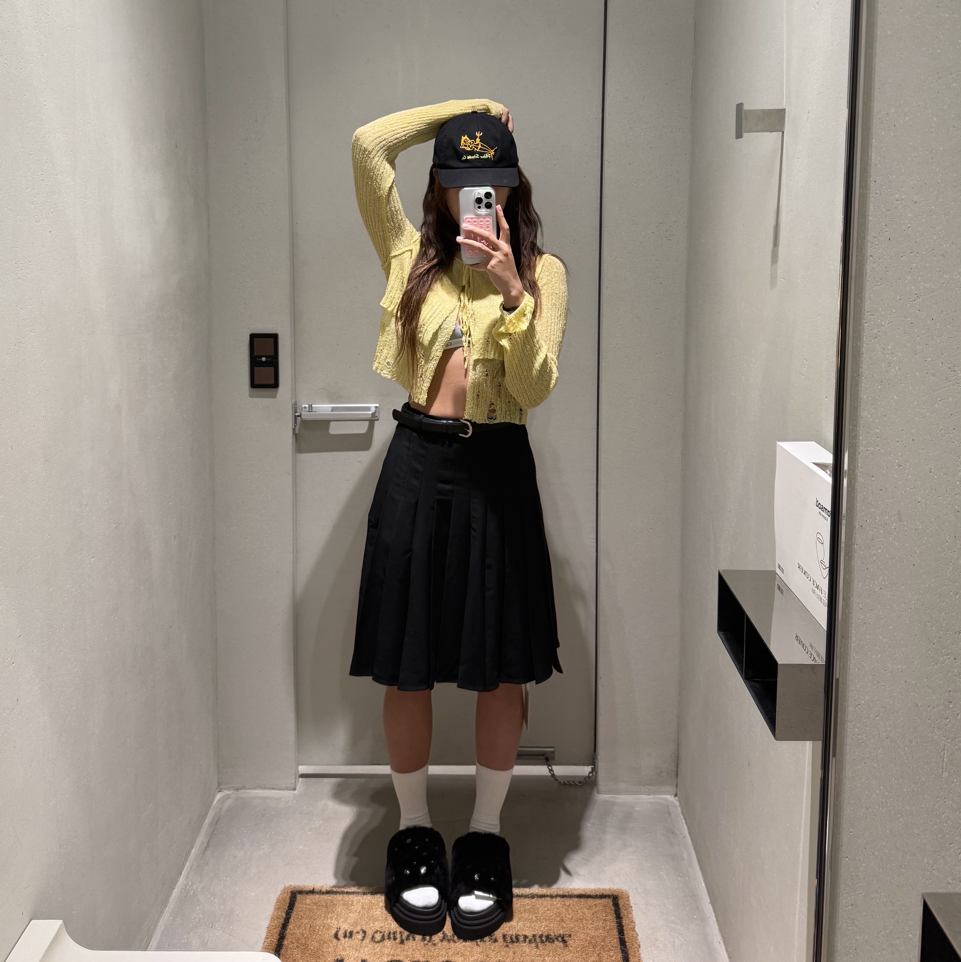 Self Portrait Women Pleated Twill Midi Skirt Black - 25FW 착용 스타일 - 1