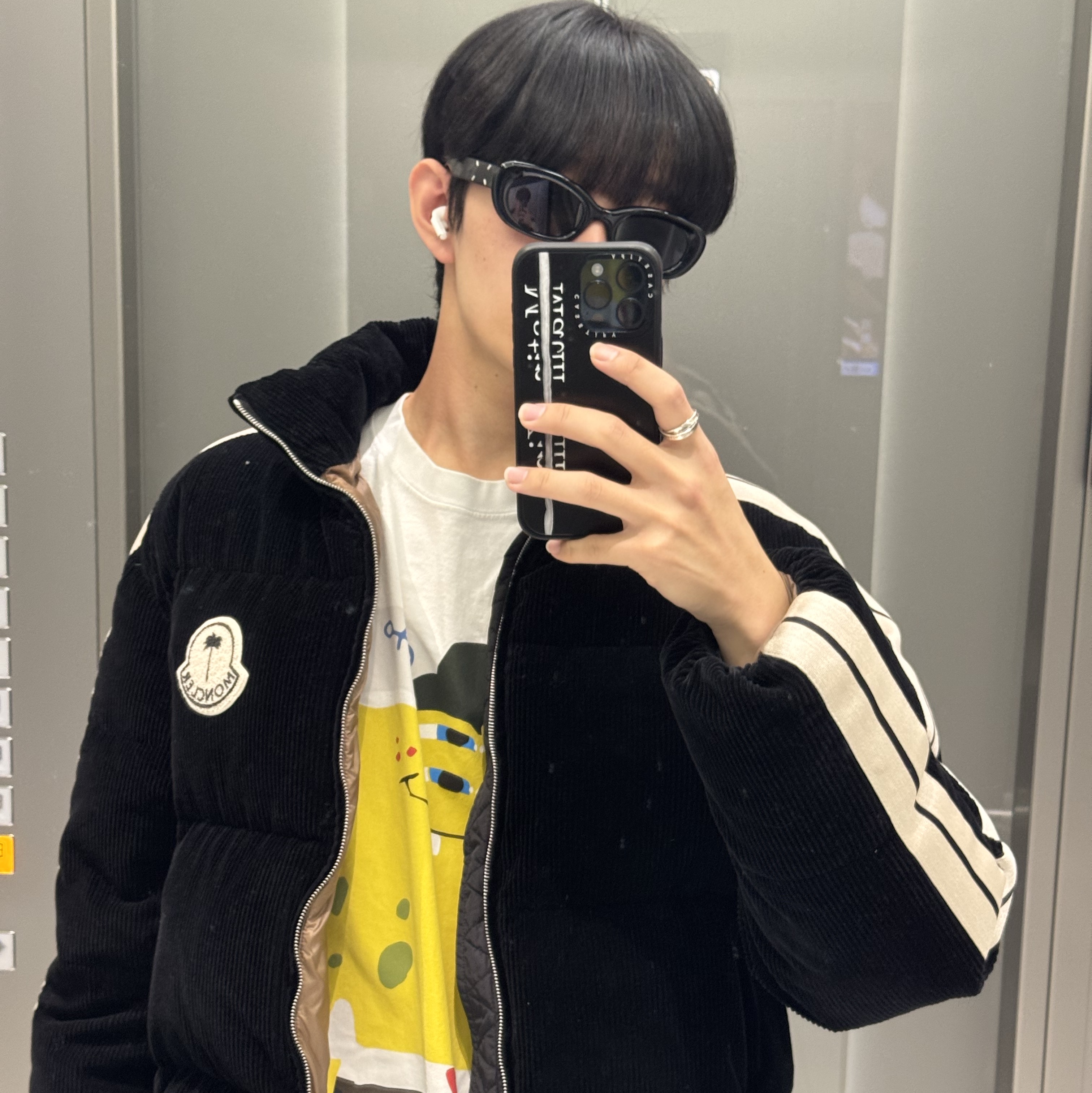 Moncler x Palm Angels Ramsau Short Down Jacket Black - 23FW, Uniqlo UT x CPFM x SpongeBob Graphic T-Shirt C White - KR 착용 스타일 - 1