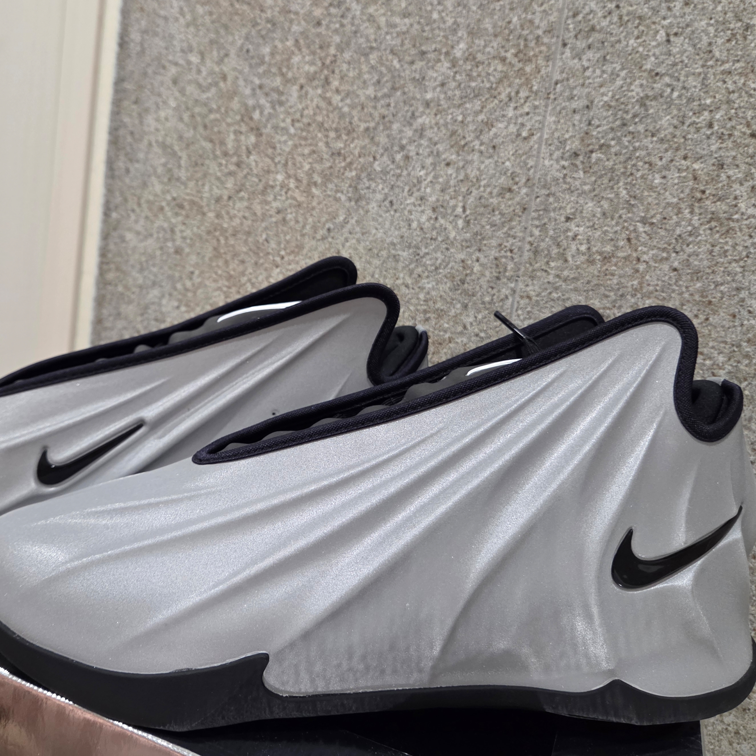 Nike G.T. Future EP Metallic Silver White 착용 스타일 - 3