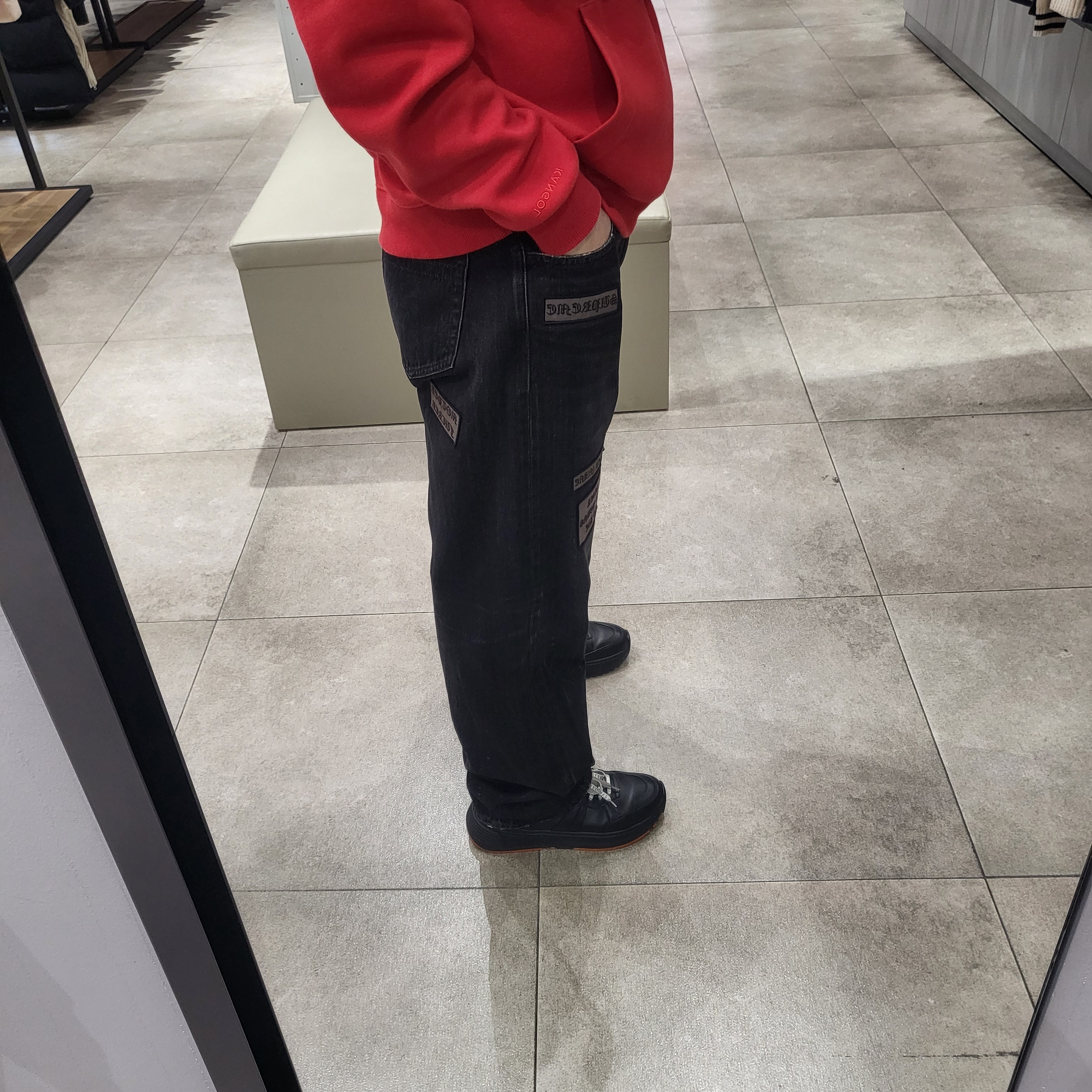 Supreme x Number (N)ine Patches Loose Fit Selvedge Jean Black - 25FW 착용 스타일 - 1