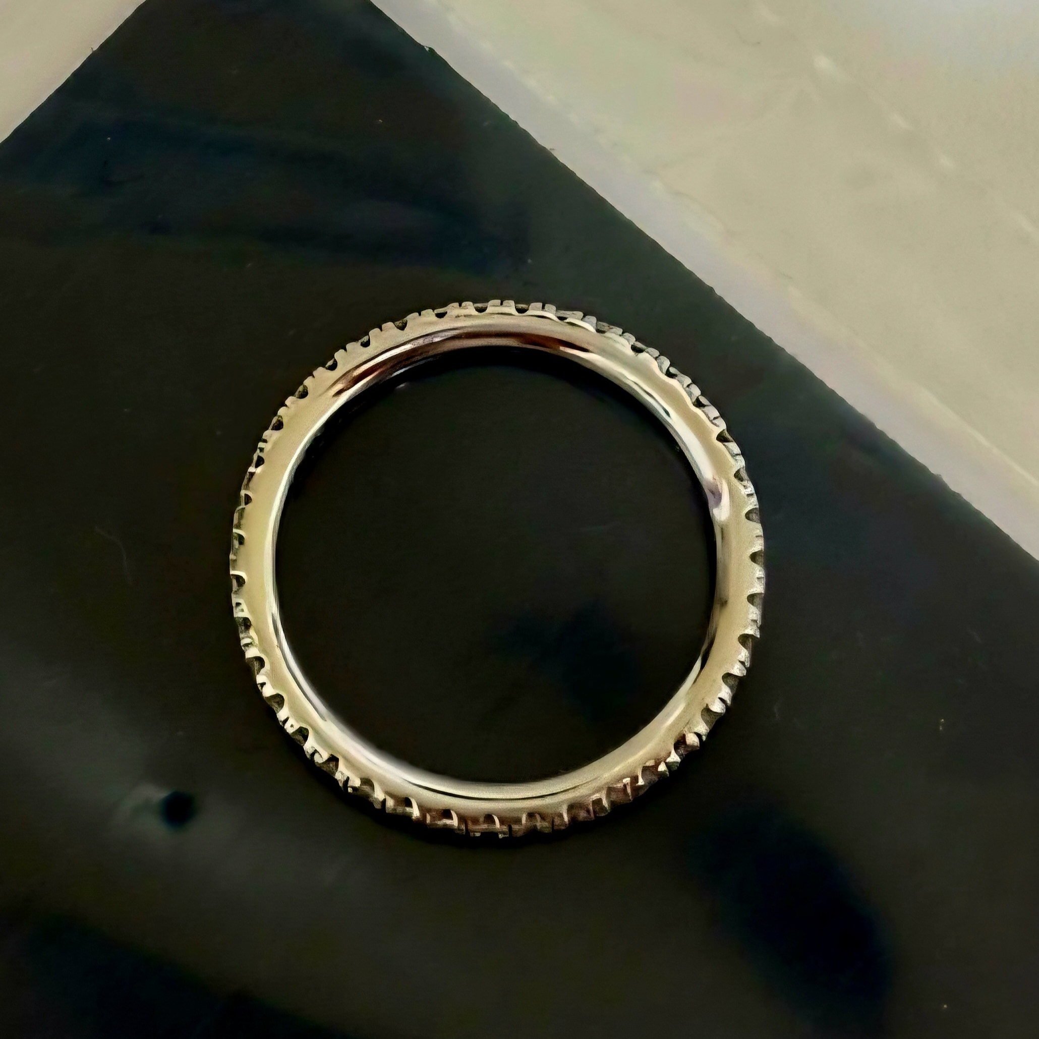 NUMBERING #3414 Side Pave Ring Silver 착용 스타일 - 1