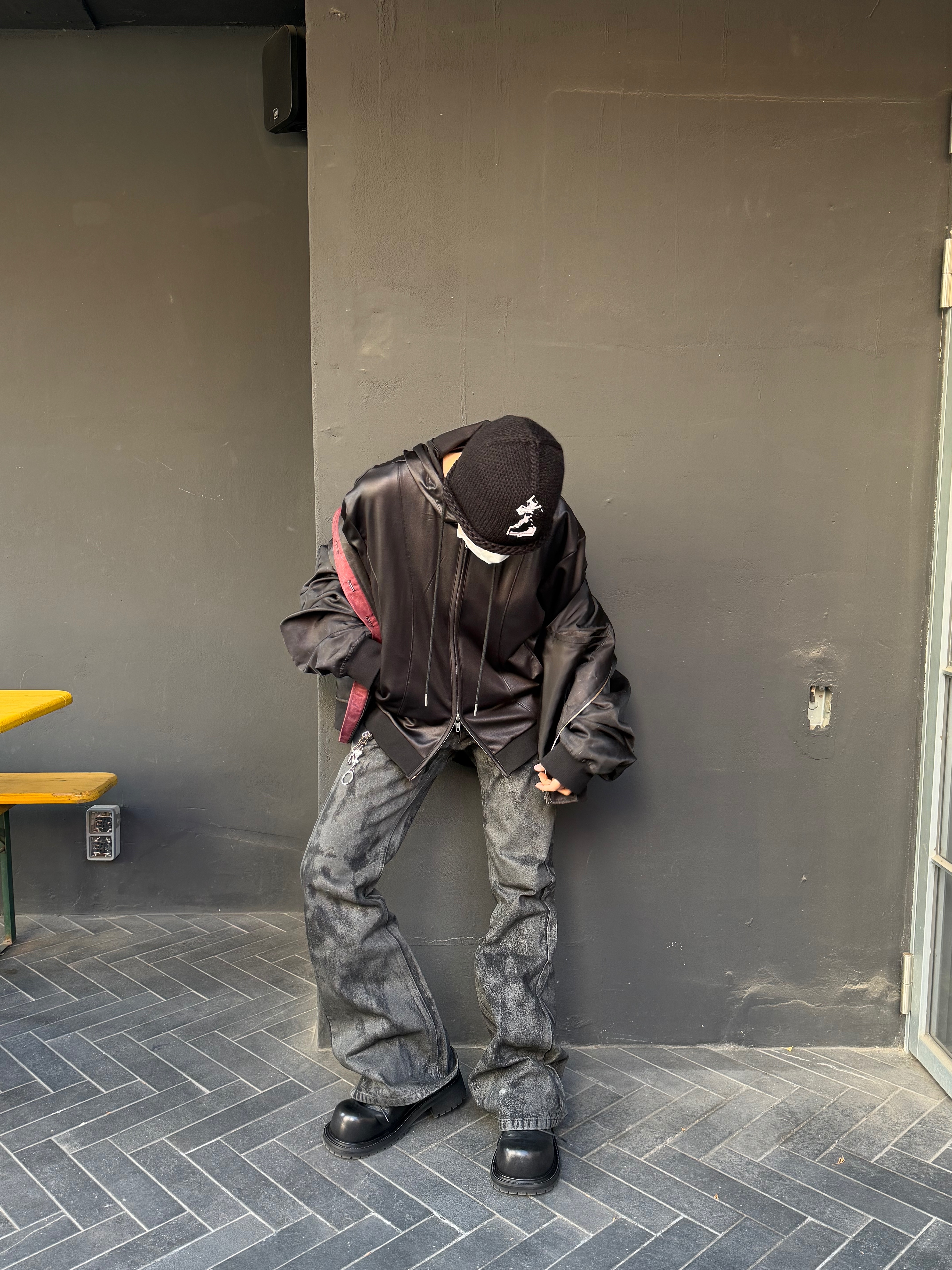 Hono Report 4 Button Bomber Jacket Scratch Black, Hono Report Leaf Bracelet 착용 스타일 - 4