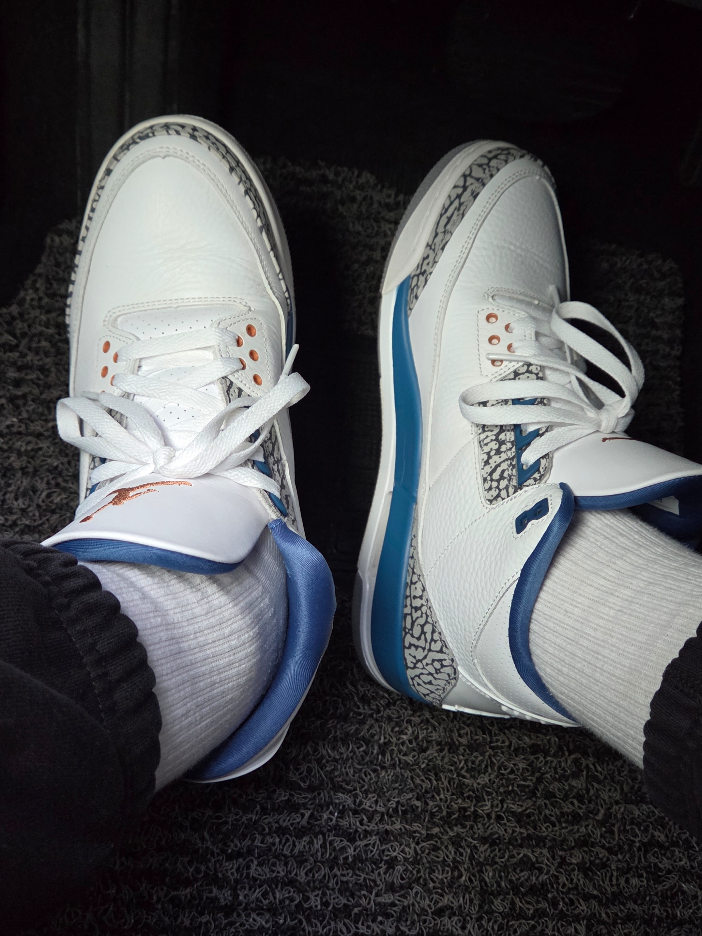 Jordan 3 Retro True Blue and Copper 착용 스타일