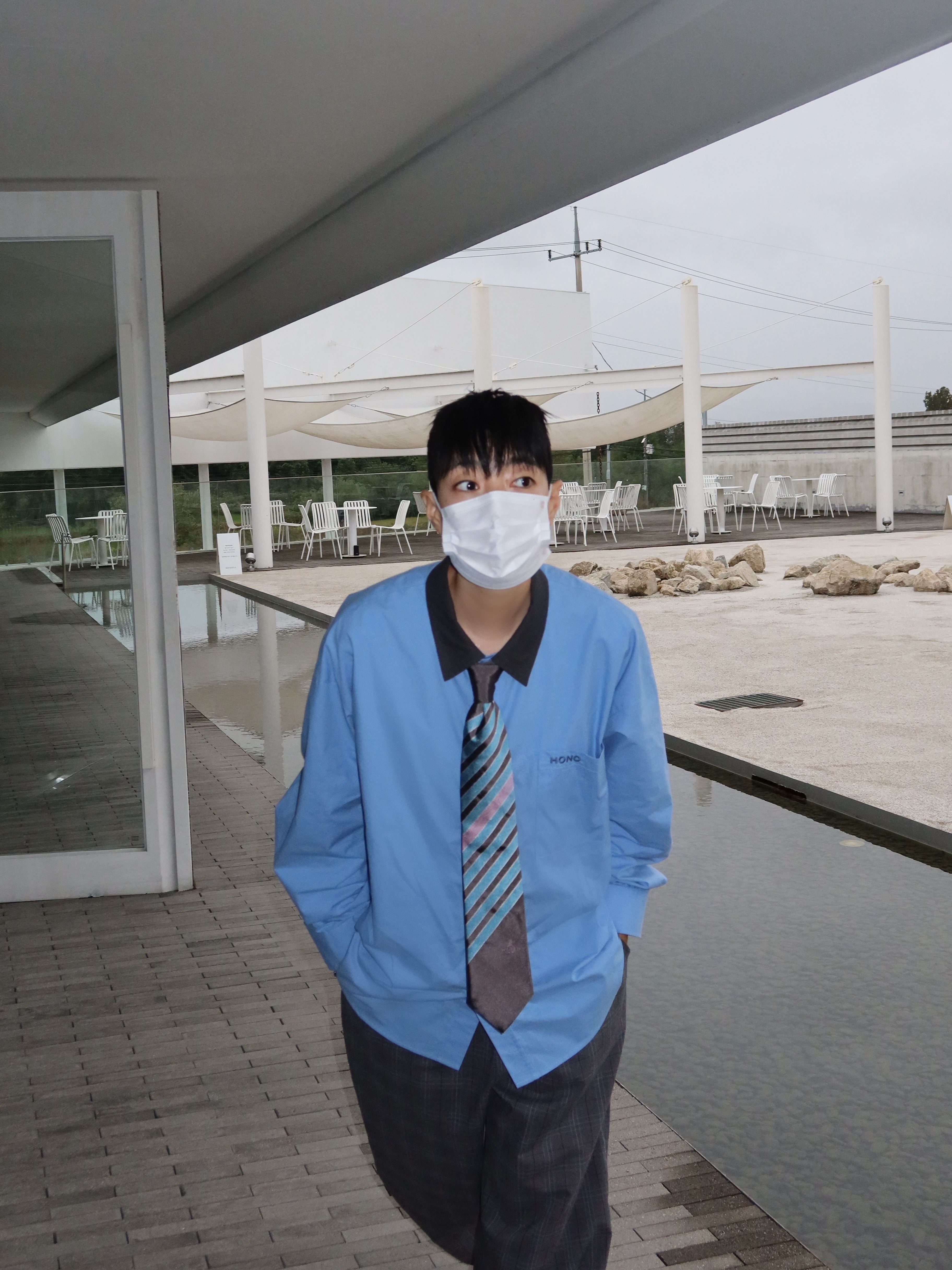 Hono Report Mini Logo Shirts Blue, Hono Report Easy Big Rope Pants Gray Check 착용 스타일 - 2