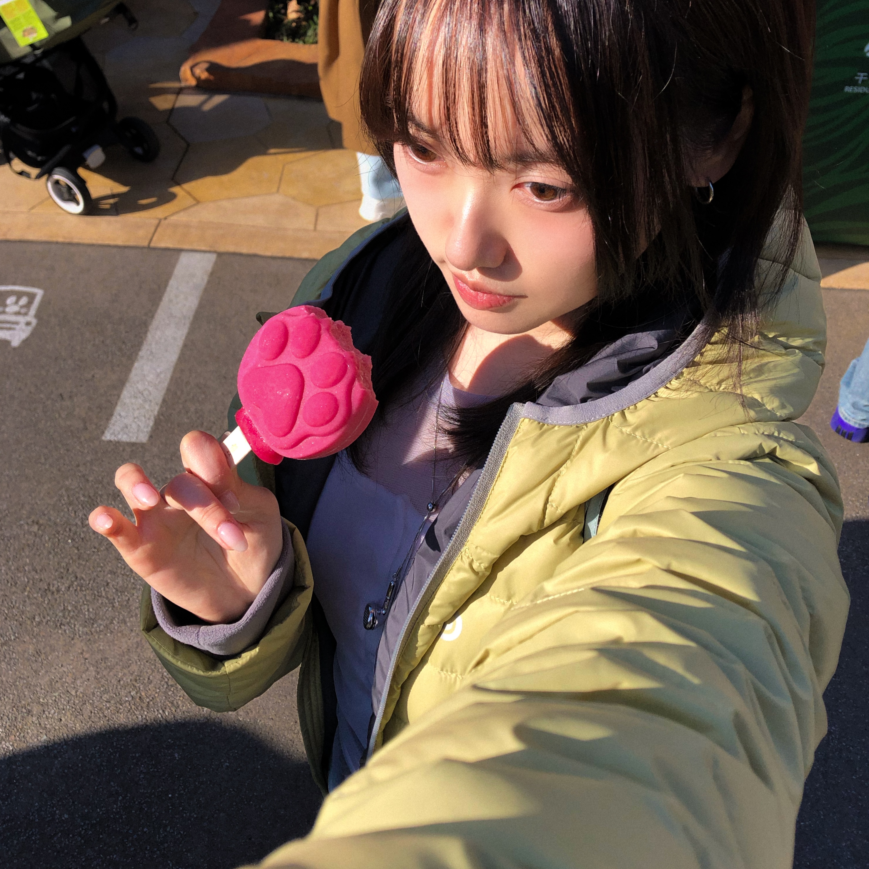 AEAE Symbol Light Down Jacket Olive, (W) Asics x Snidel Gel-1090 V2 Silver 착용 스타일 - 3