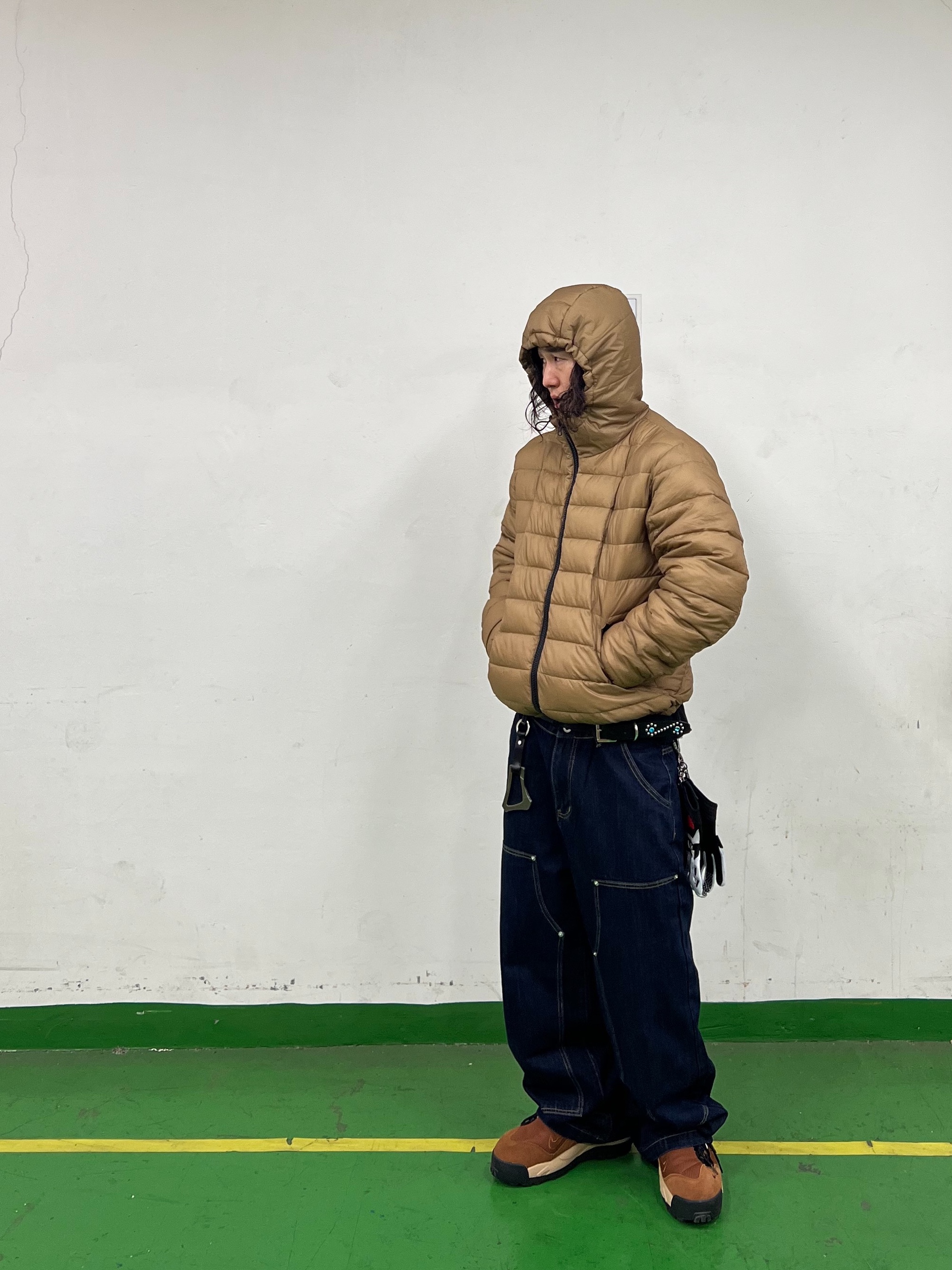 Nike x Sacai Magmascape SP Pecan, Honda Motorcyle Gloves White 착용 스타일 - 5