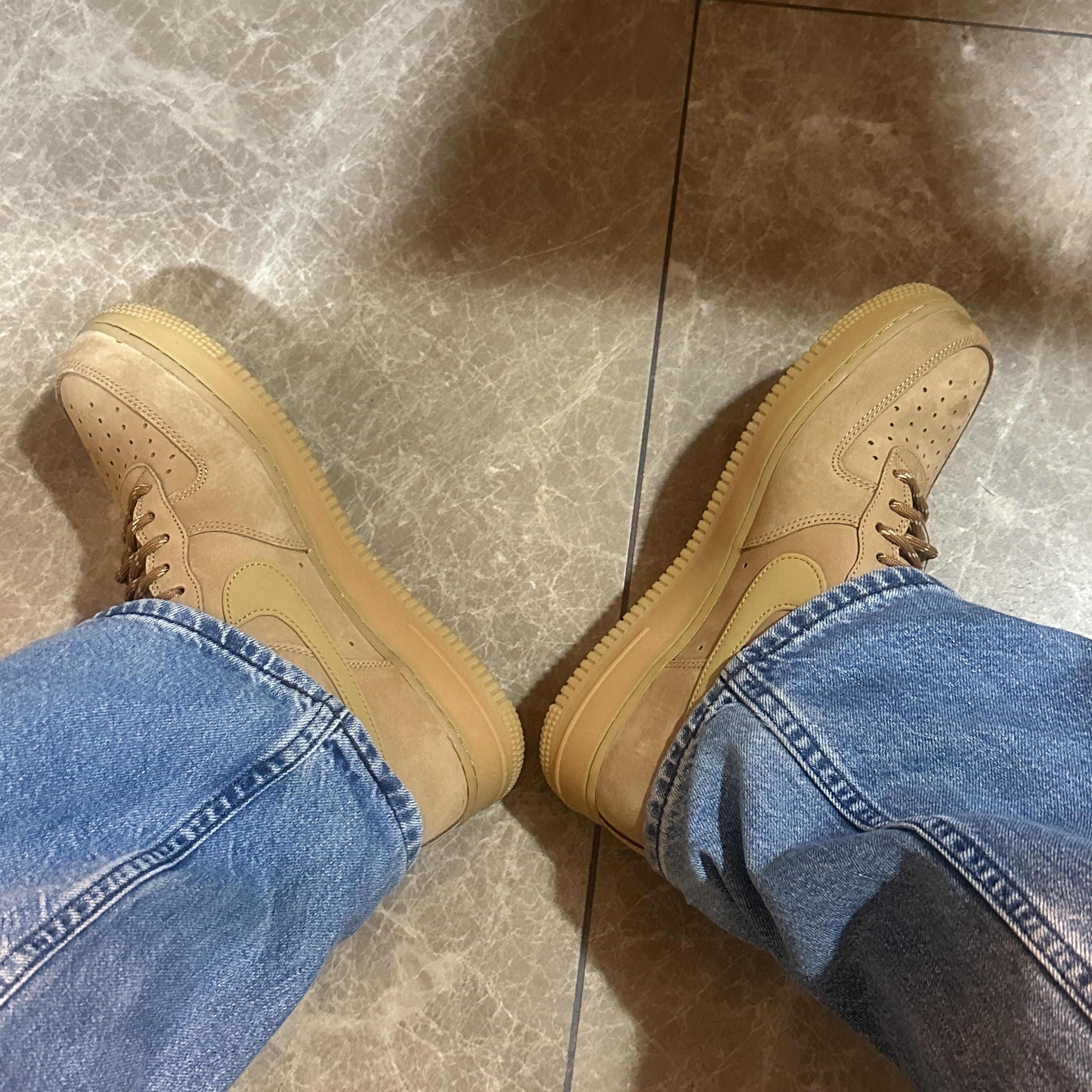 Nike Air Force 1 '07 WB Flax 착용 스타일 - 4