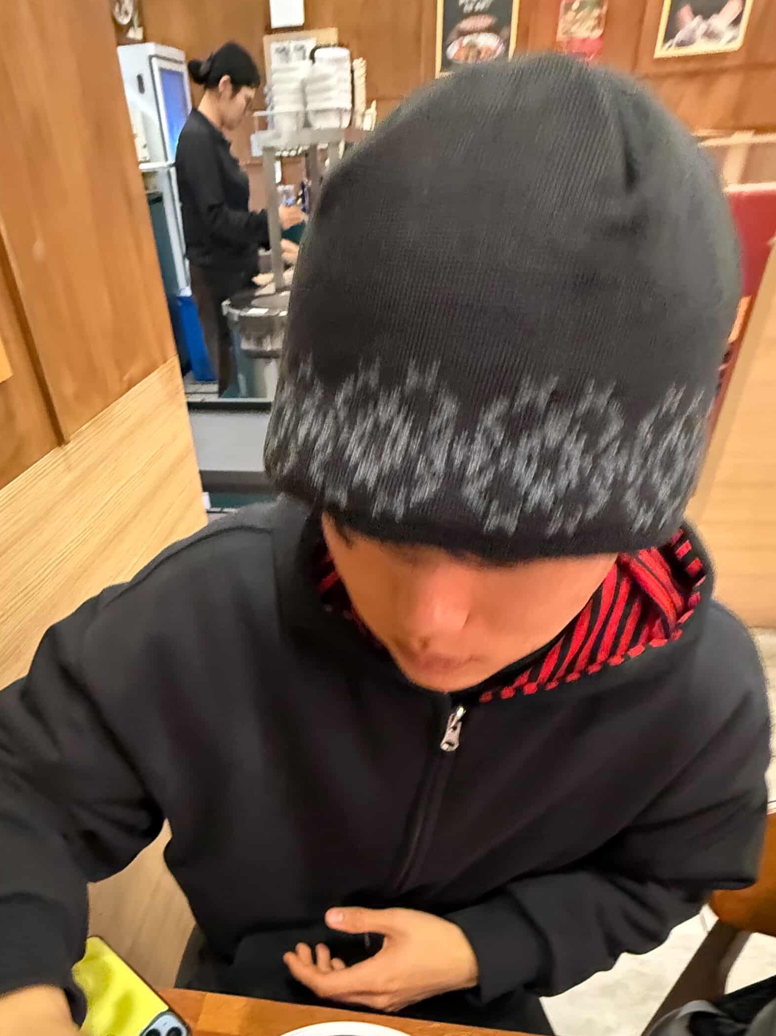 Undermycar Mu.114 Original Logo Washed Slim Flare Jeans Washed Blue, Sony WH-1000XM6 Platinum Silver (Korean Ver.) 착용 스타일 - 4