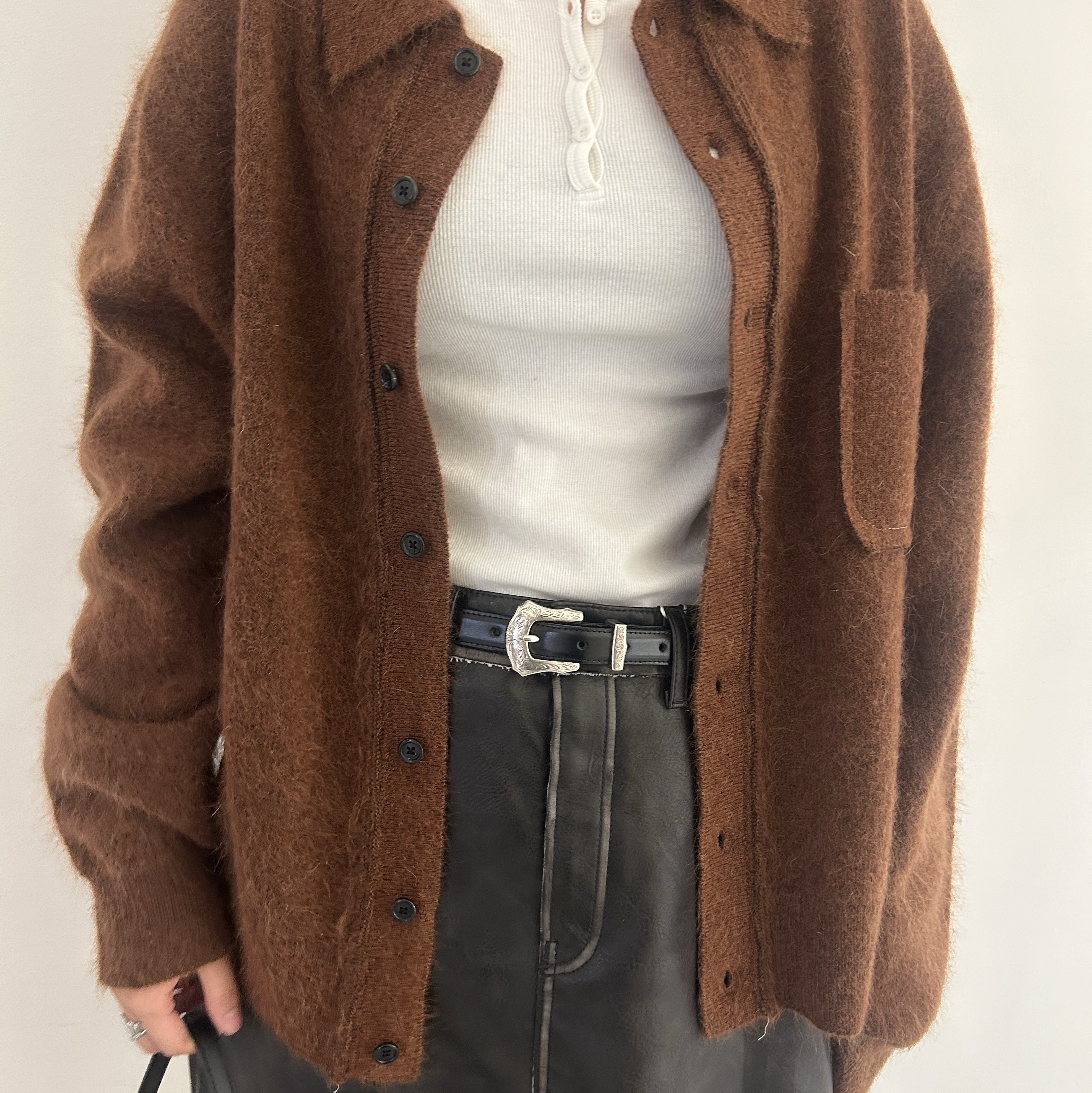 Toga Too Chain Key Ring Belt Black - 25FW 착용 스타일 - 1
