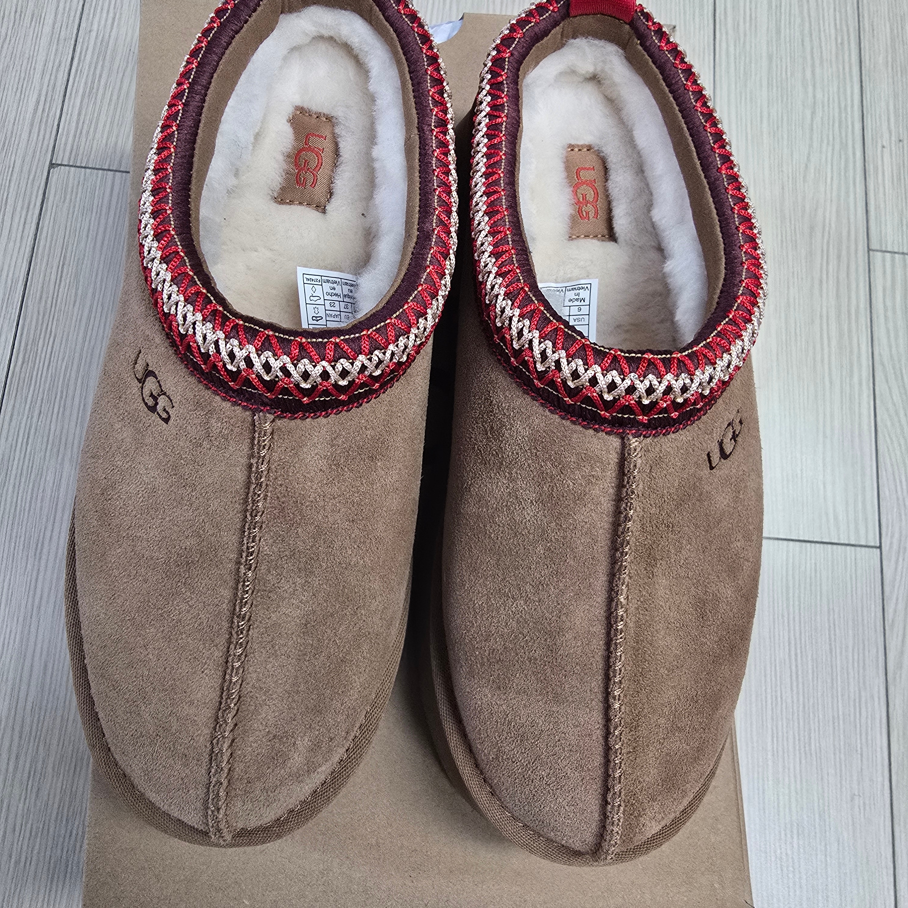 (W) UGG Tazz II Chestnut 착용 스타일
