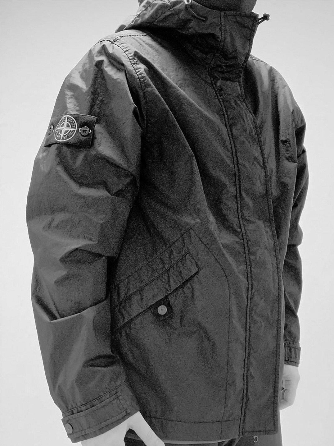 Stone Island 99576 Nylon Metal 6-Panel Cap Black, Arc'teryx Beta Pants Black 착용 스타일 - 2