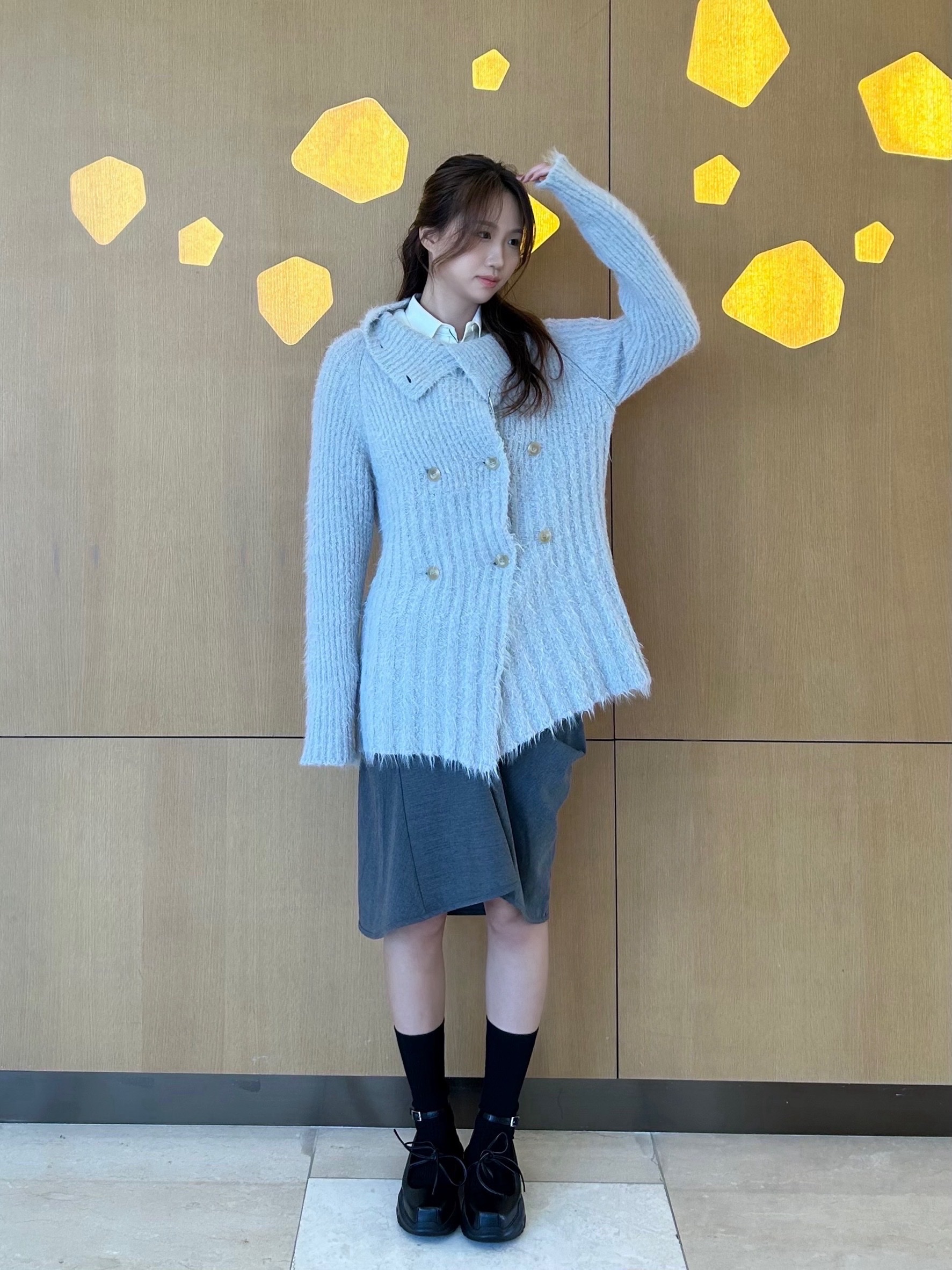 Akikoaoki Women Pino Black - 25FW 착용 스타일 - 5