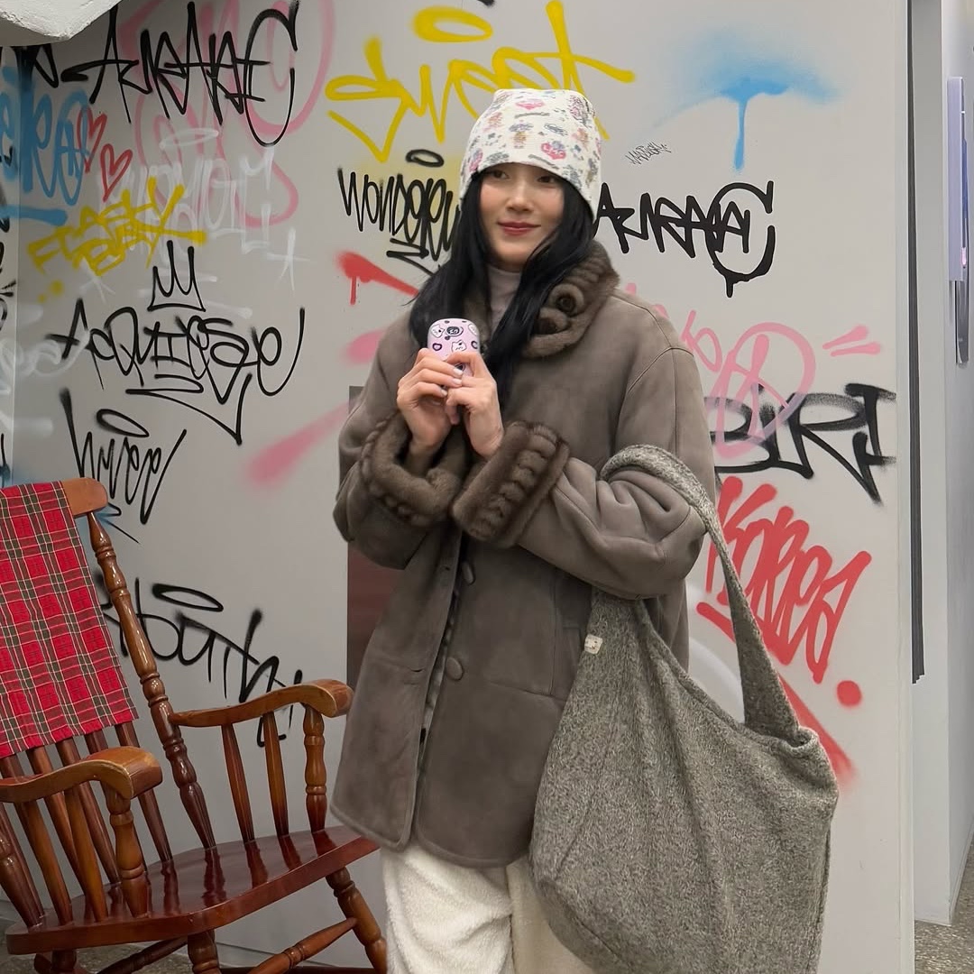 earpearp Heart Chichi Purple Hand Warmer Power Bank 착용 스타일