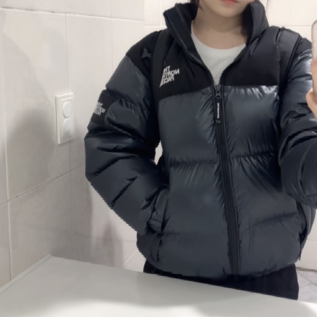 The North Face White Label Novelty Nuptse Down Jacket RDS Dark Gray 착용 스타일