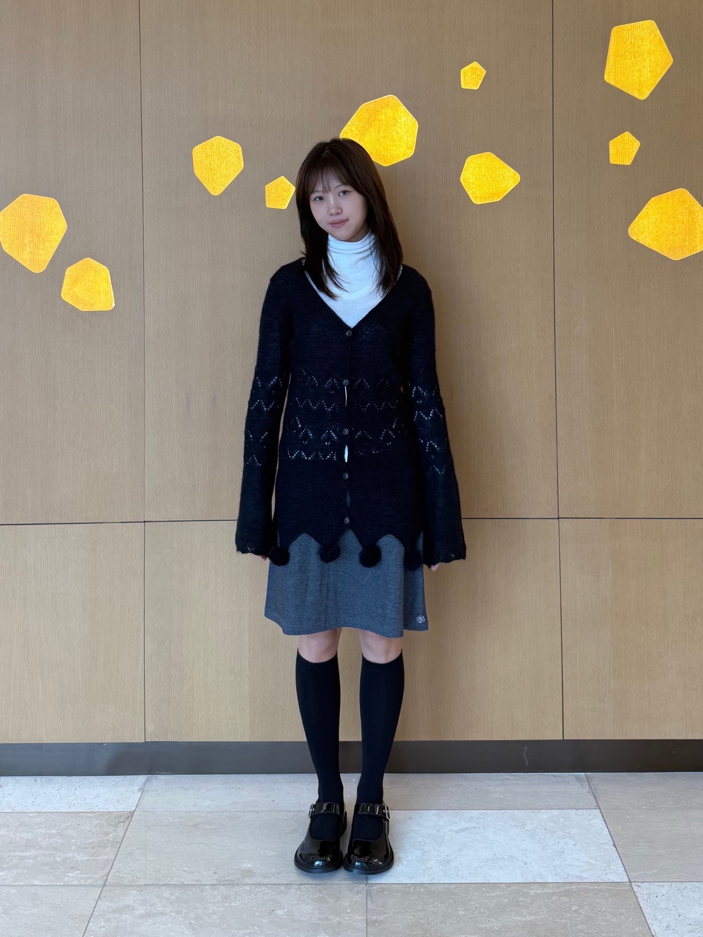 Perverze Women Pom Pom Mohair Knit Cardigan Navy - 25FW 착용 스타일 - 3