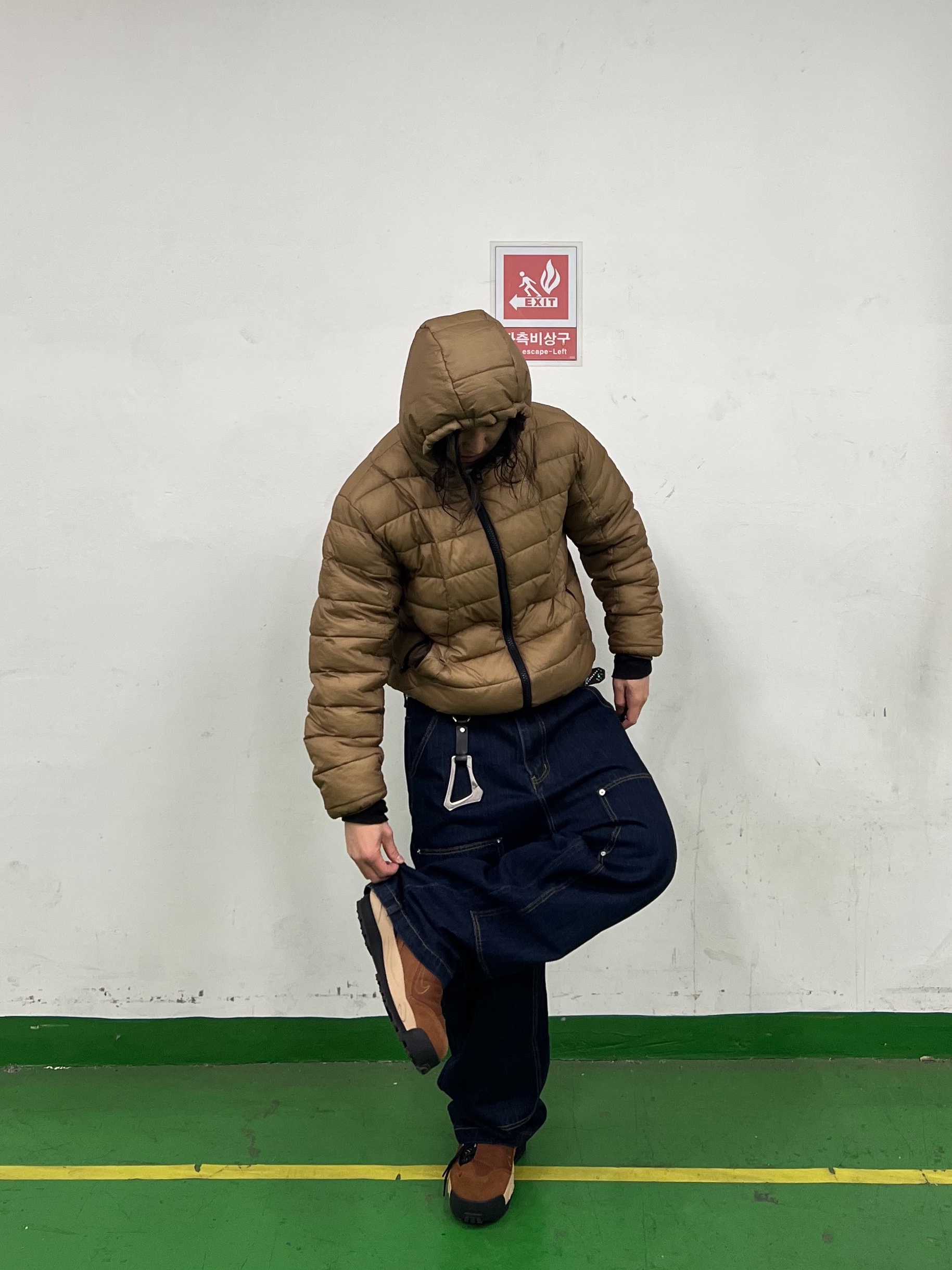 Nike x Sacai Magmascape SP Pecan, Honda Motorcyle Gloves White 착용 스타일 - 6