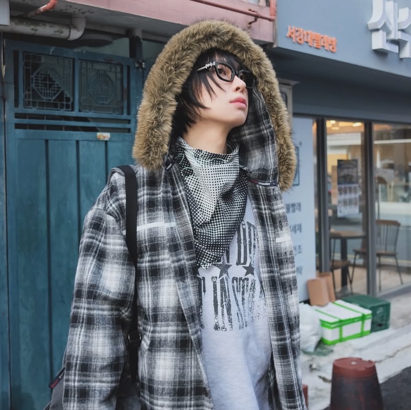 SPORT CHAMBER SC Sporty Rucksack Charcol, SPORT CHAMBER SC Fur Hood Shirt Black 착용 스타일 - 7