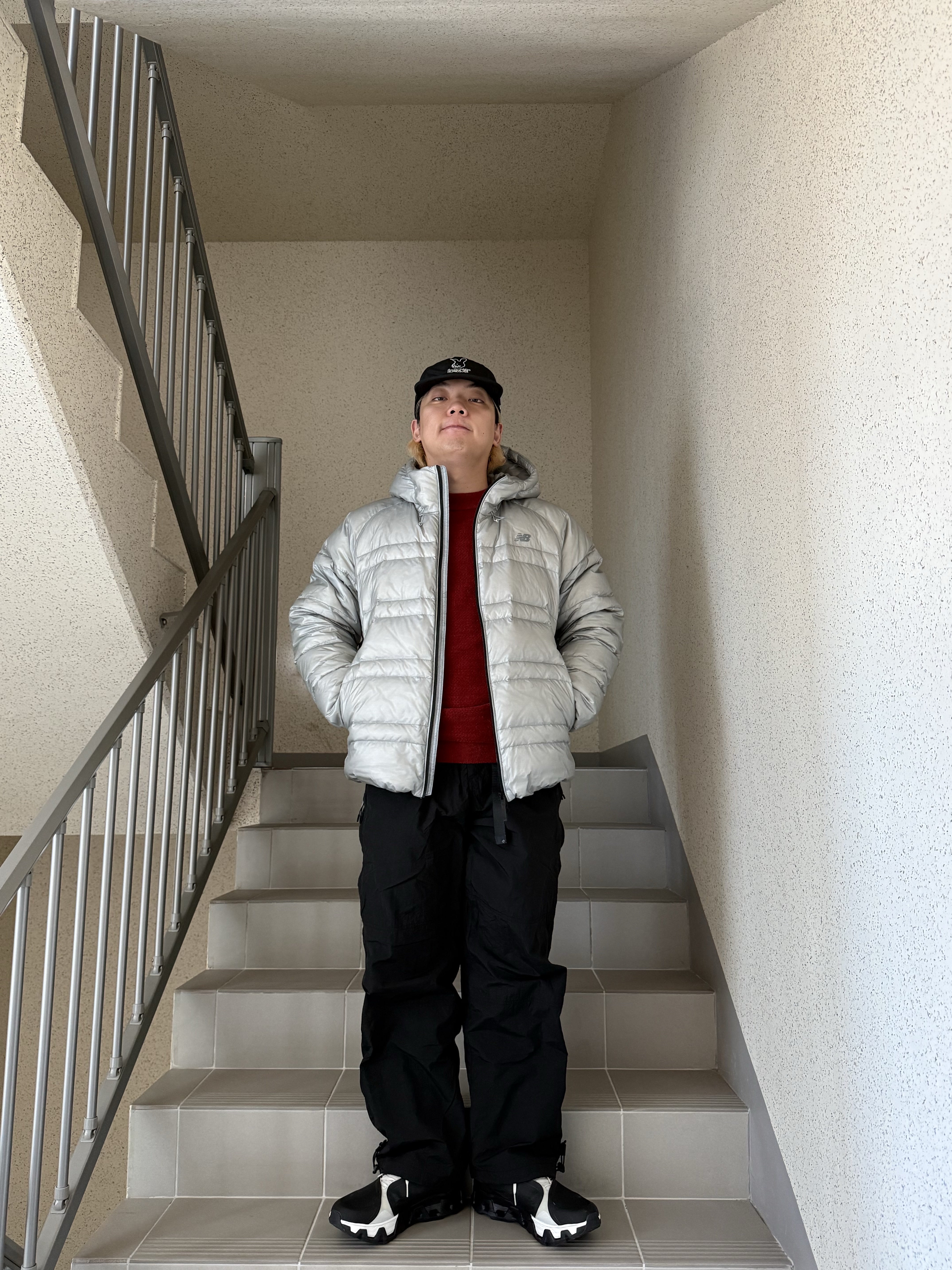 On Running x Post Archive Faction (Paf) Cloudmonster Hyper Black 착용 스타일 - 6