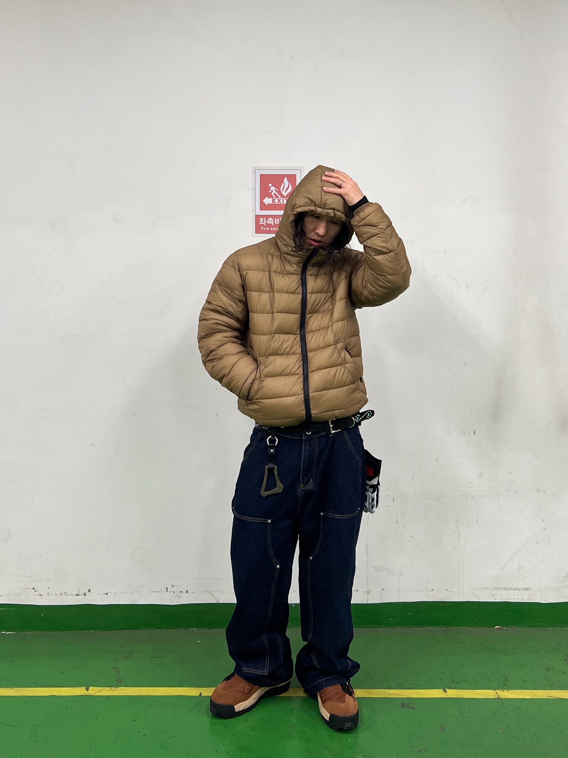 Nike x Sacai Magmascape SP Pecan, Honda Motorcyle Gloves White 착용 스타일 - 4