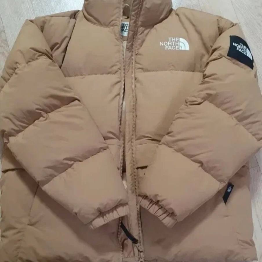 The North Face White Label Neo Puffy Down Jacket Camel 착용 스타일