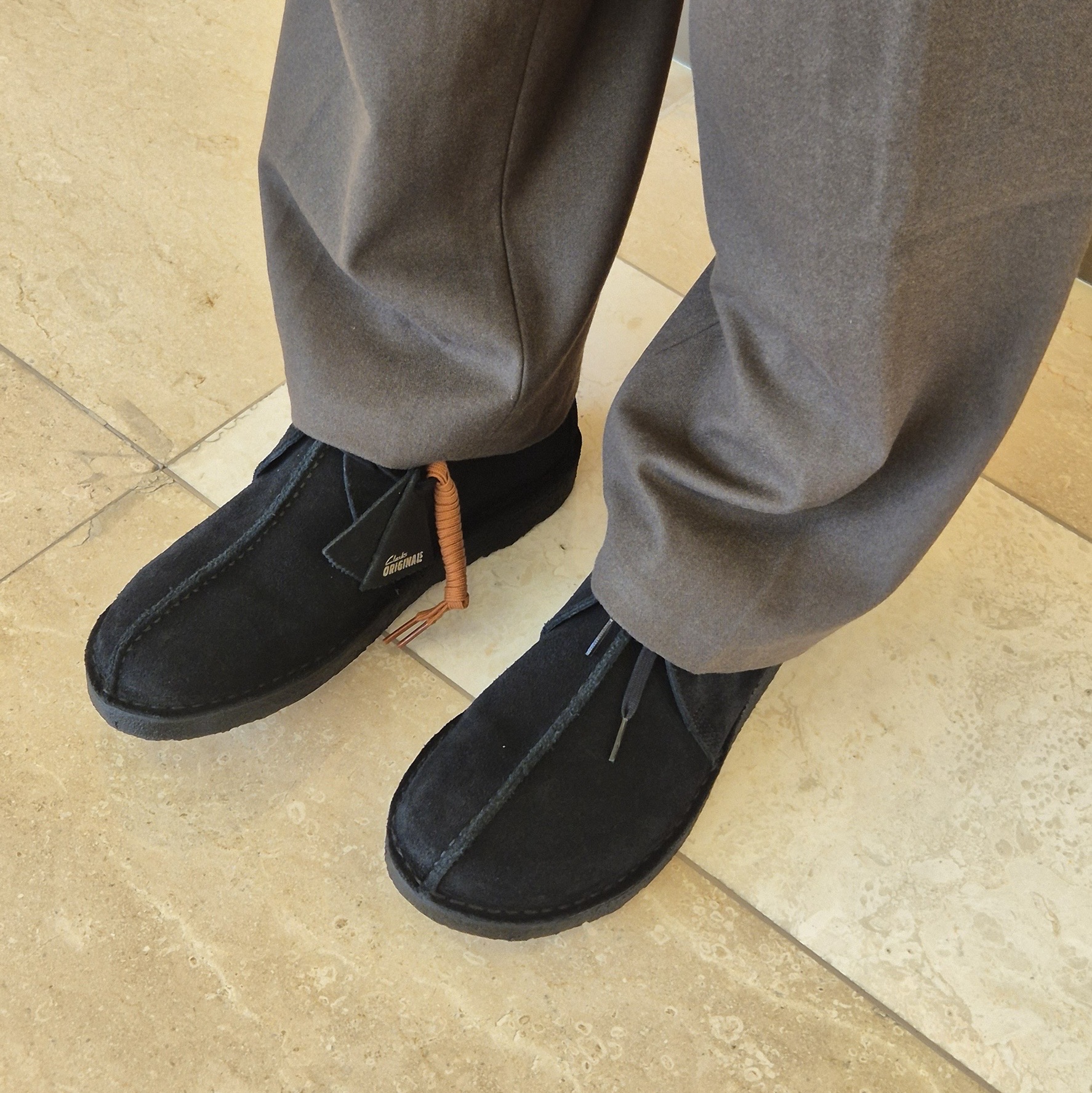 Clarks Desert Trek Black Suede - 25FW 착용 스타일 - 5