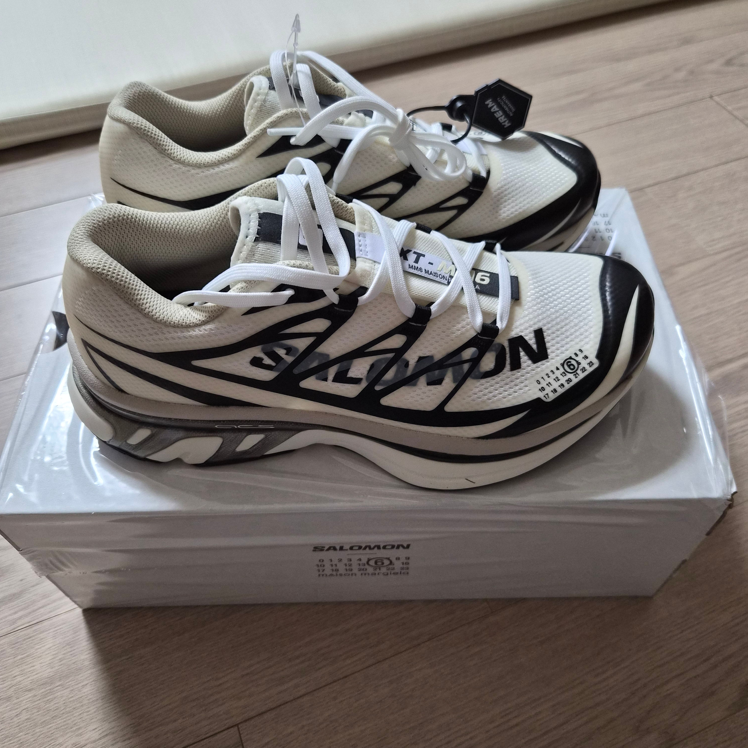 Salomon x MM6 Masion Margiela XT-MM6 Vanilla Ice Black 착용 스타일 - 2