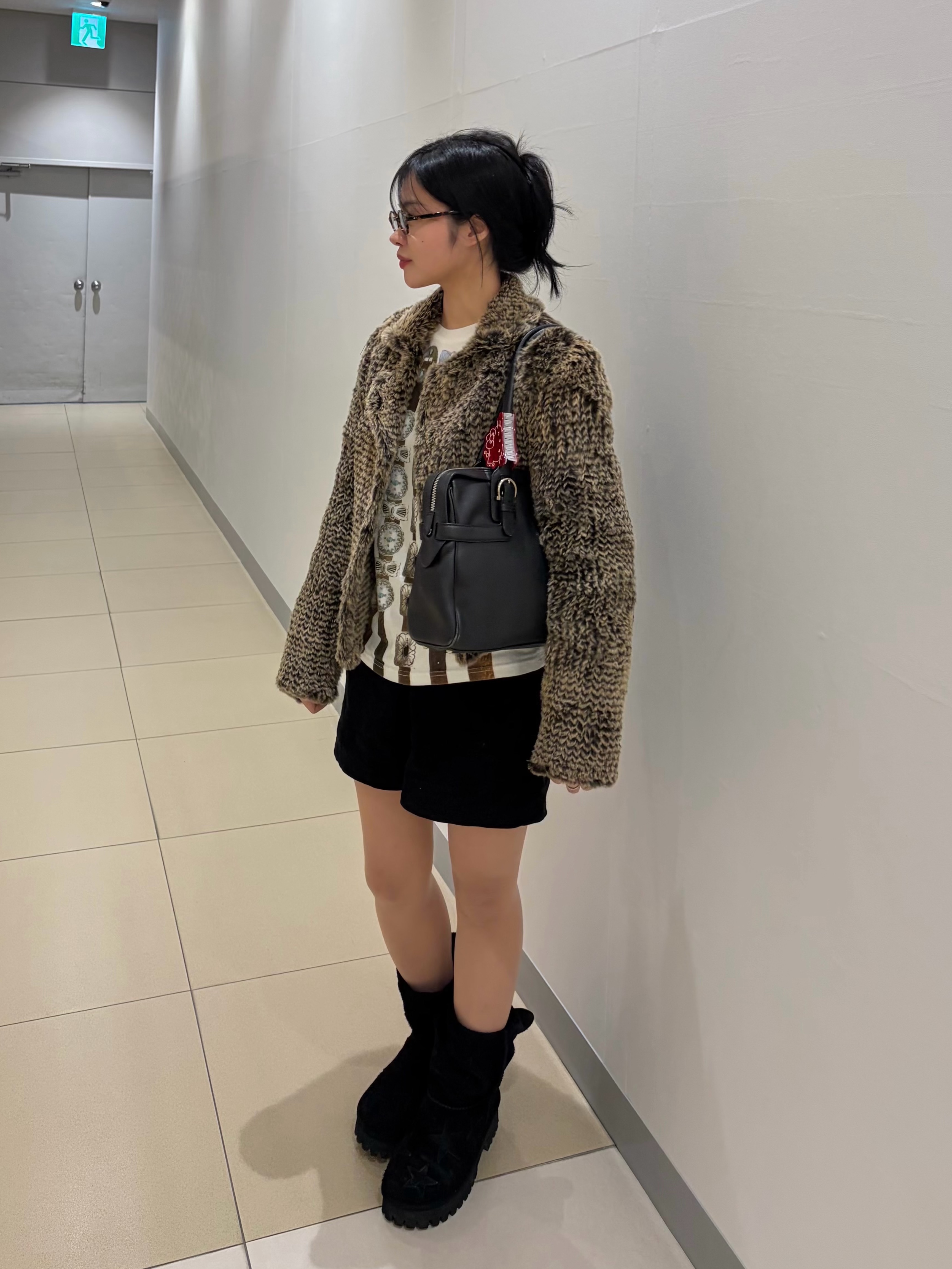 Kapital 20 Curtain Concho Print Jersey Crew Long T-Shirt White, (W) Miu Miu Regard Sunglasses Blue Lenses Honey Tortoiseshell Acetate Standard fit 착용 스타일