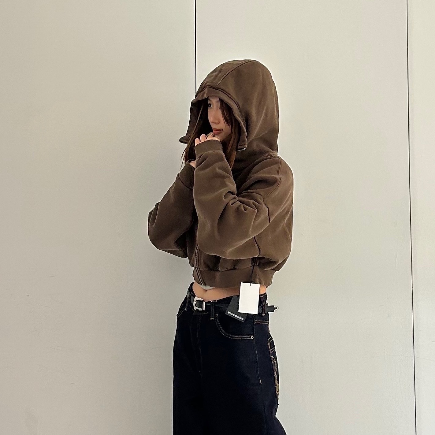 Toga Too Chain Key Ring Belt Black - 25FW 착용 스타일 - 5