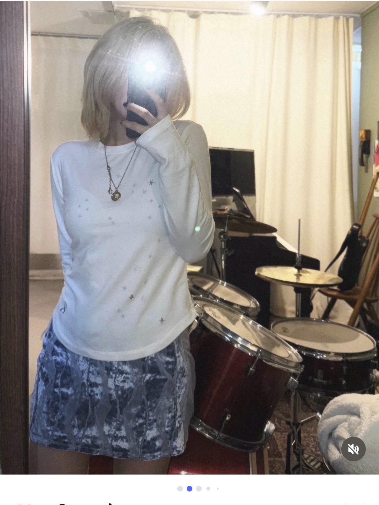 Riomeu Stellance Long Sleeve Ivory 착용 스타일