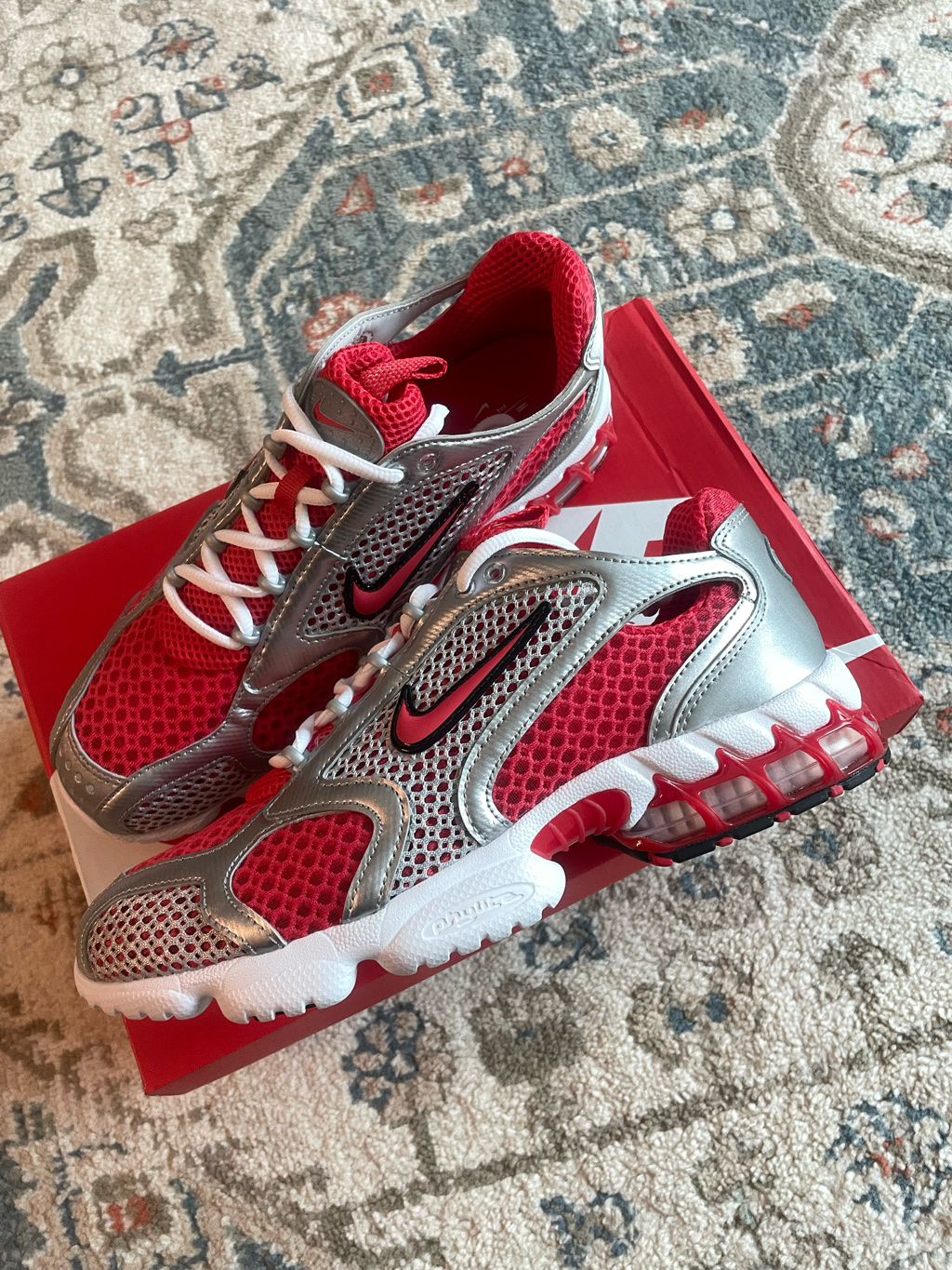 Nike Air Zoom Spiridon Cage 2 Varsity Red 착용 스타일 - 1
