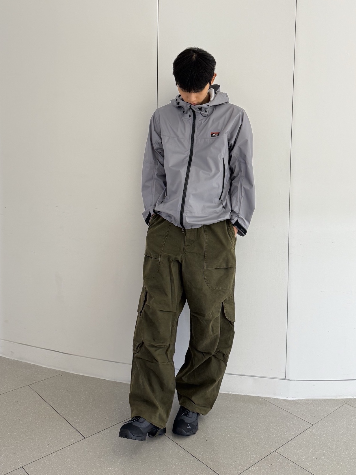 ROA Katharina Light Asphalt Black  - 25FW 착용 스타일 - 3