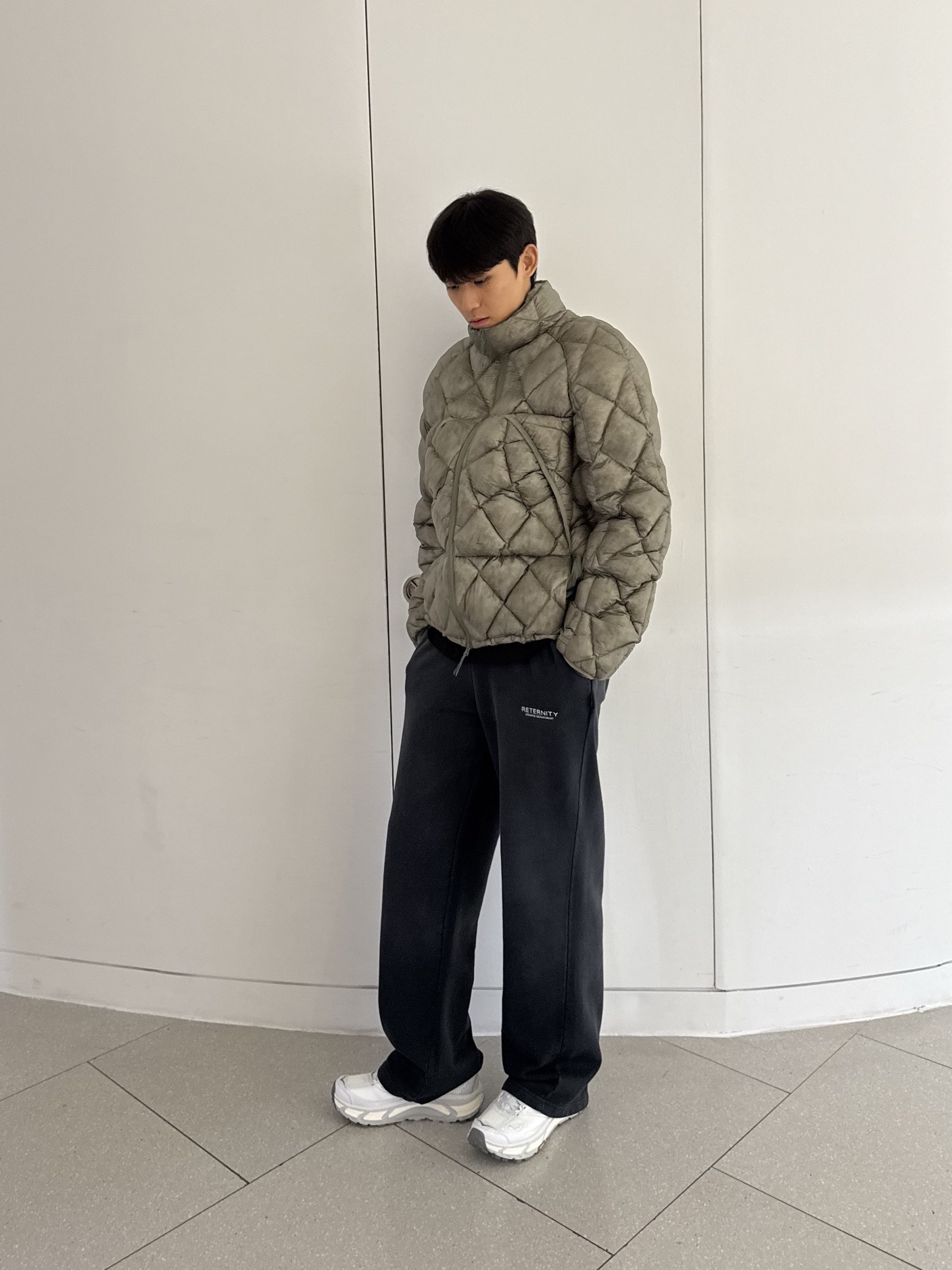 Reternity Creative Dept Sweatpants Faded Black - 25SS 착용 스타일 - 4