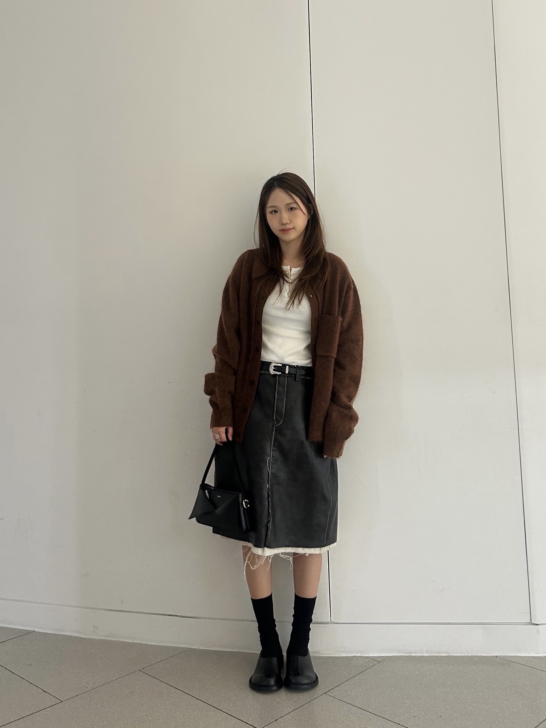 Camiel Fortgens Hairy Cardigan Brown - 25FW 착용 스타일 - 3