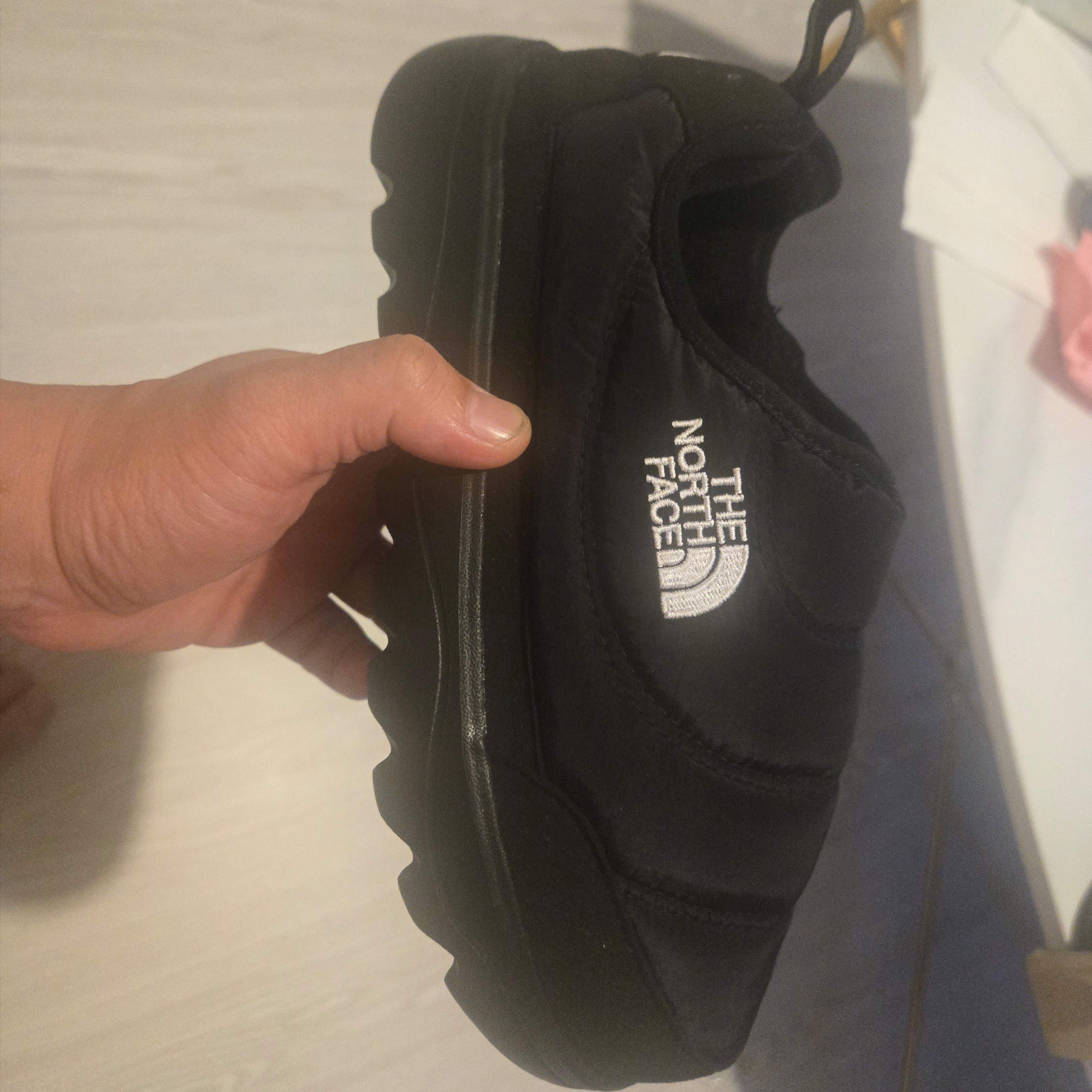 The North Face Dome Slip On Black - 25FW 착용 스타일 - 1