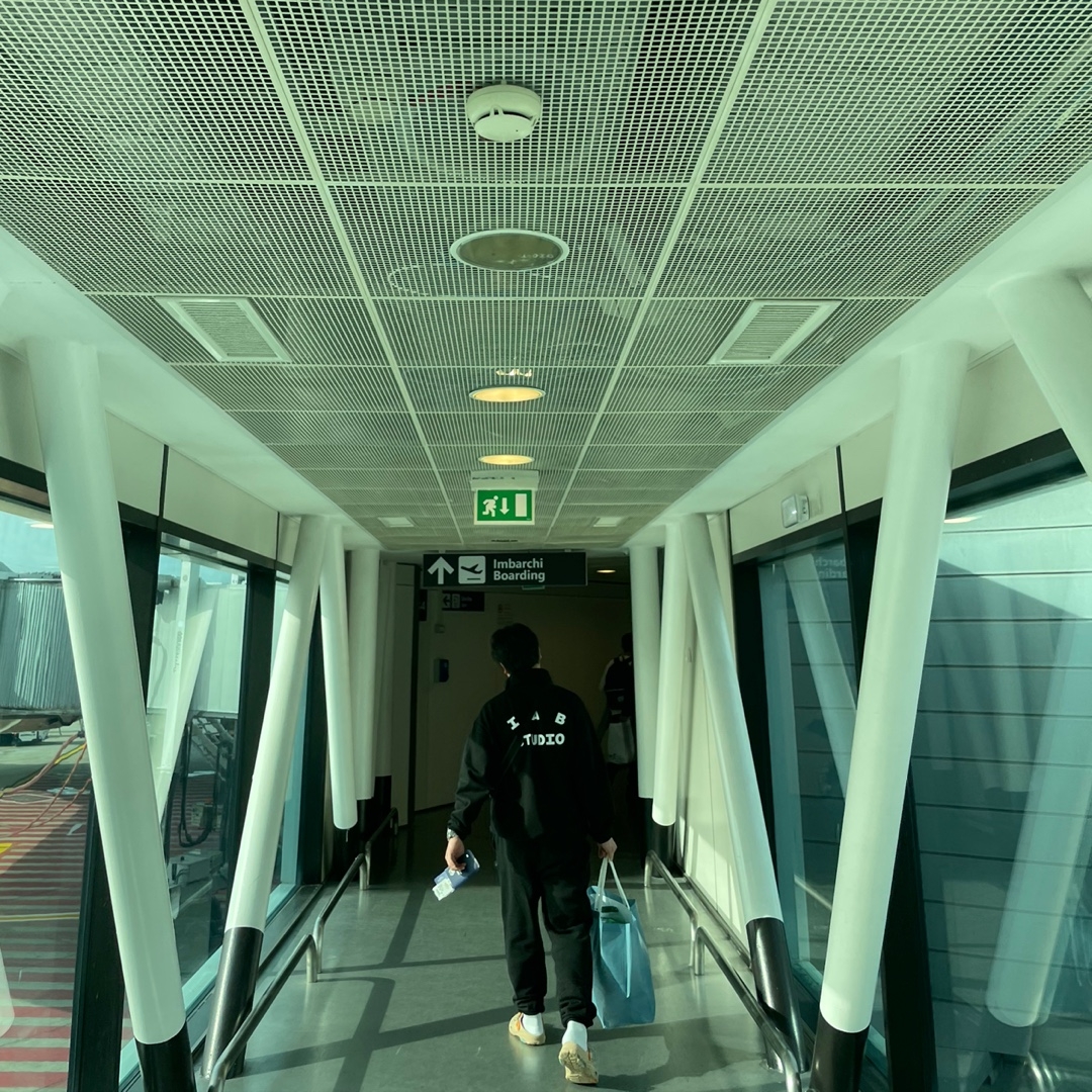 IAB Studio Sweatpants Black White - 23SS, IAB Studio Half Zip-Up Black White 착용 스타일
