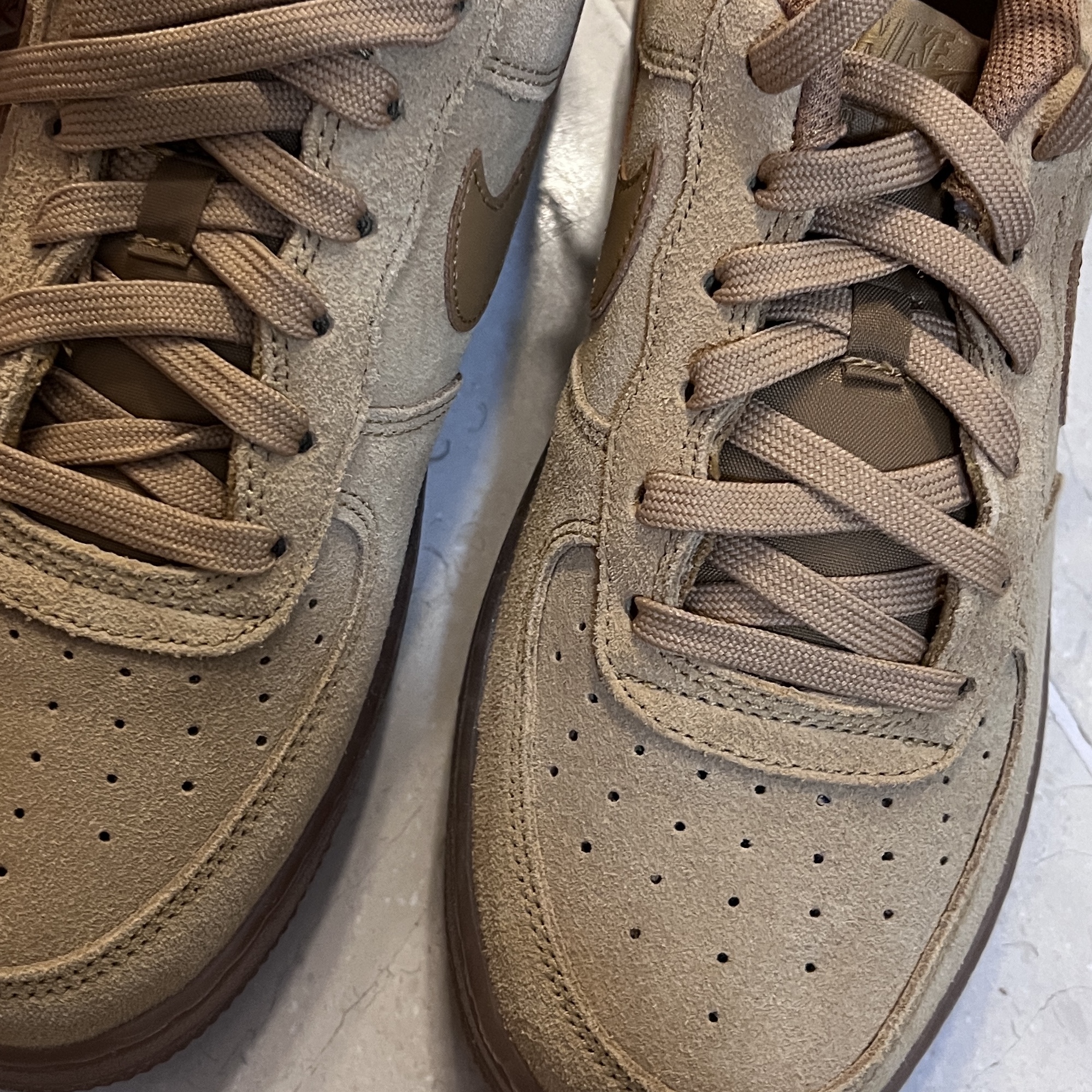 (GS) Nike Air Force 1 Low Wheat 착용 스타일