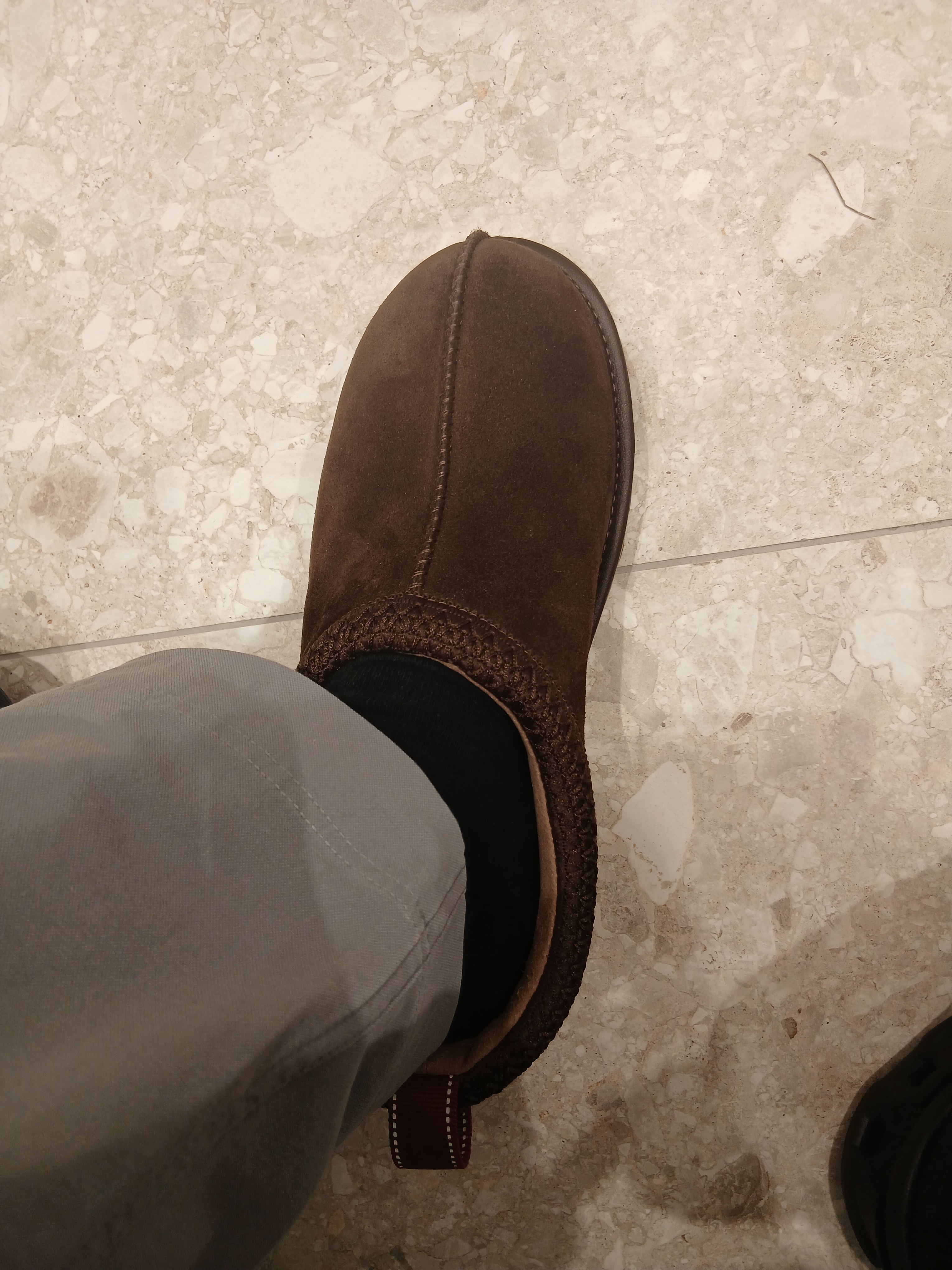 UGG Tasman II Slipper Chestnut, UGG Tasman Slipper Chestnut 착용 스타일 - 6