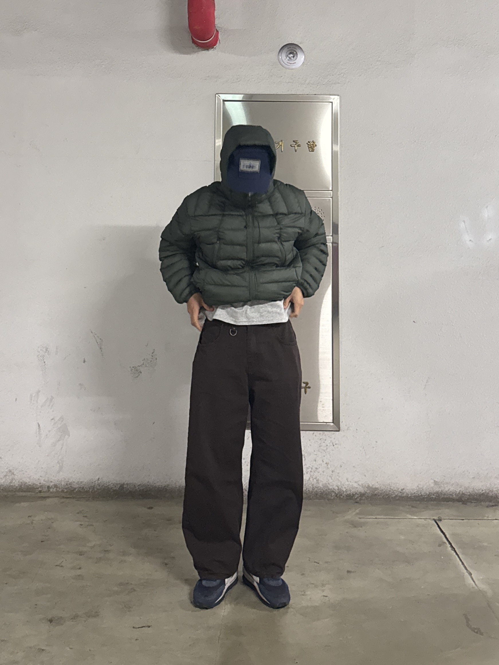 Patagonia P-6 Label Trad Cap Navy, Nike x Sacai x Fragment LDWaffle Blackened Blue 착용 스타일 - 3