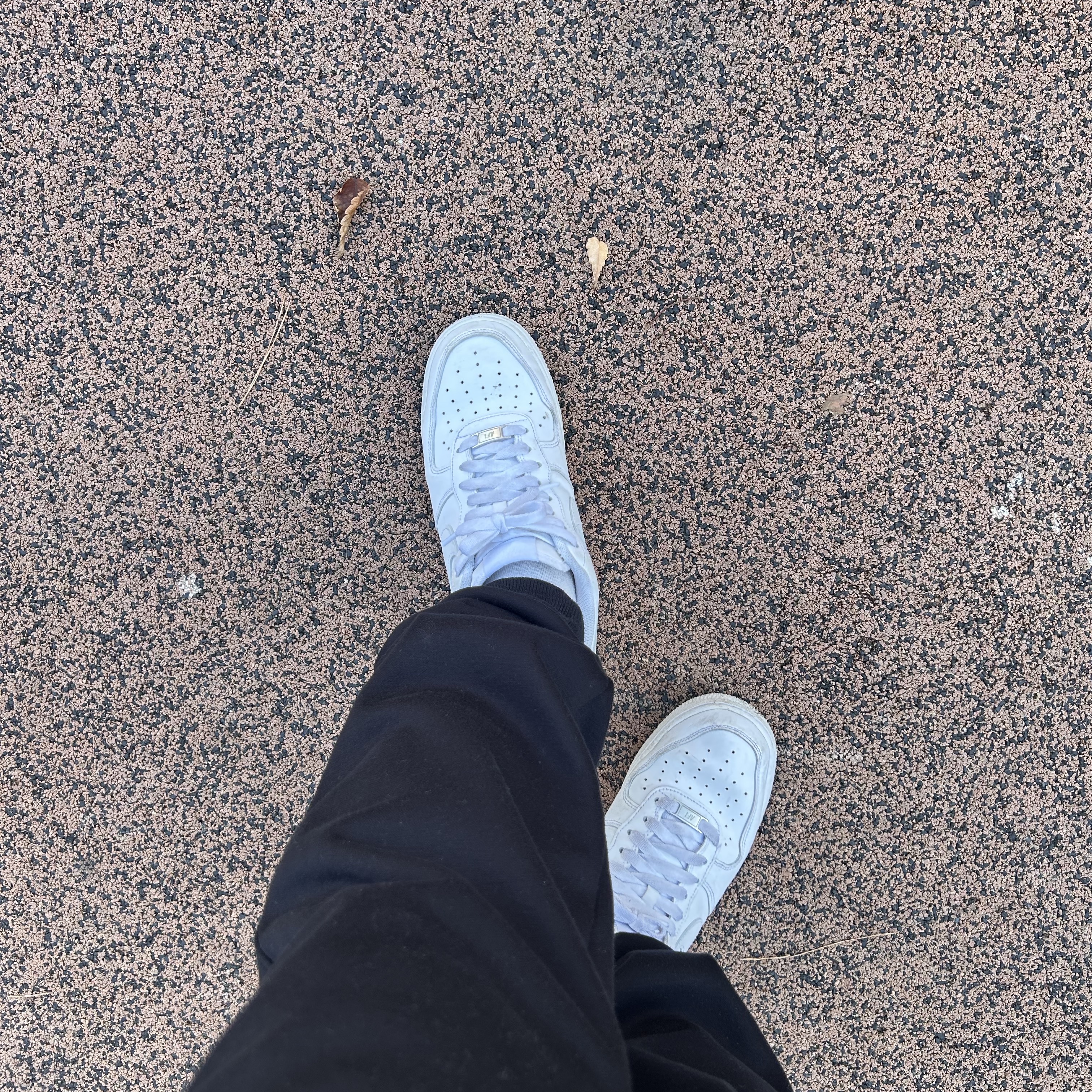 Nike Air Force 1 '07 Low White 착용 스타일